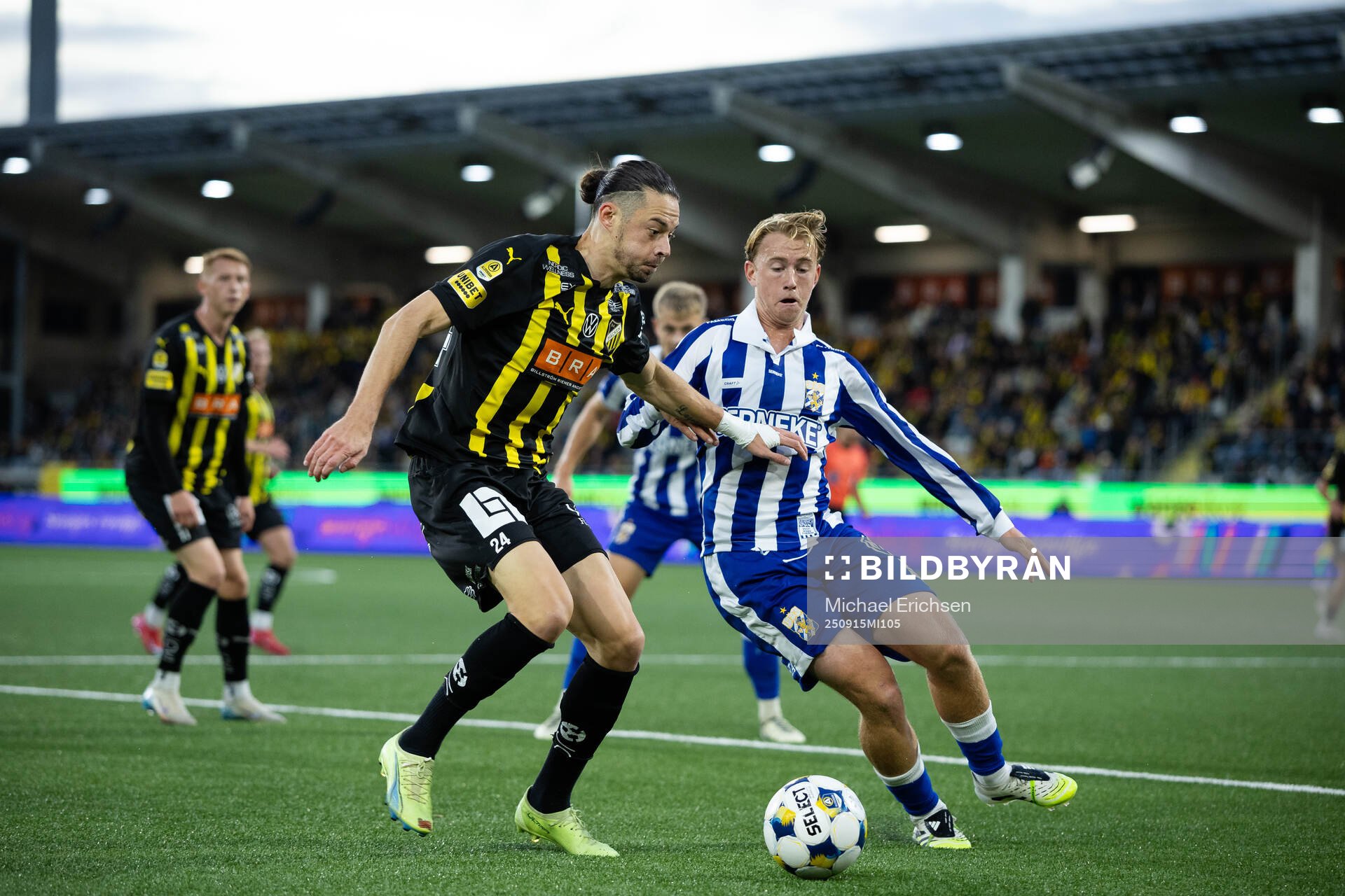 Häckens Amor Layouni och IFK Göteborgs Noah Tolf