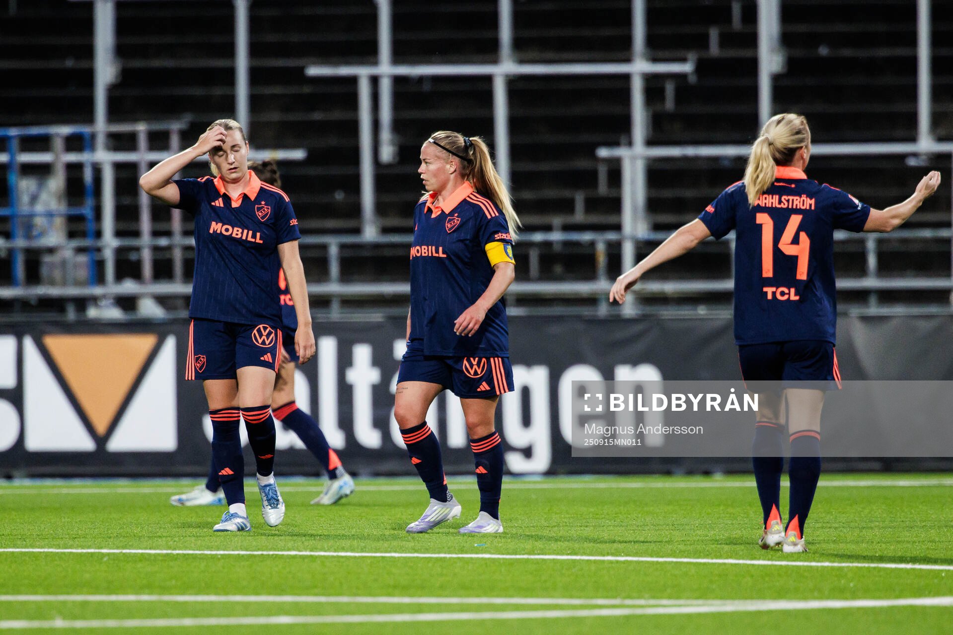 Djurgårdens Therese Åsland deppar