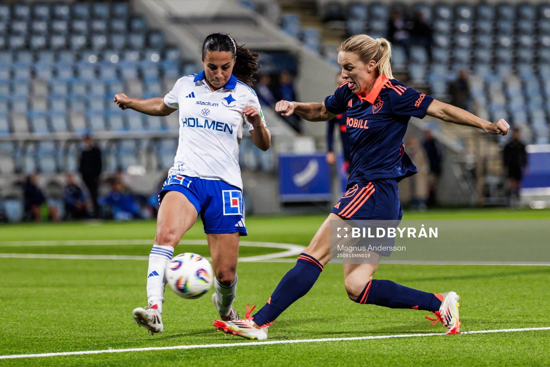 IFK Norrköpings Vesna Milivojevic och Djurgårdens Mimmi