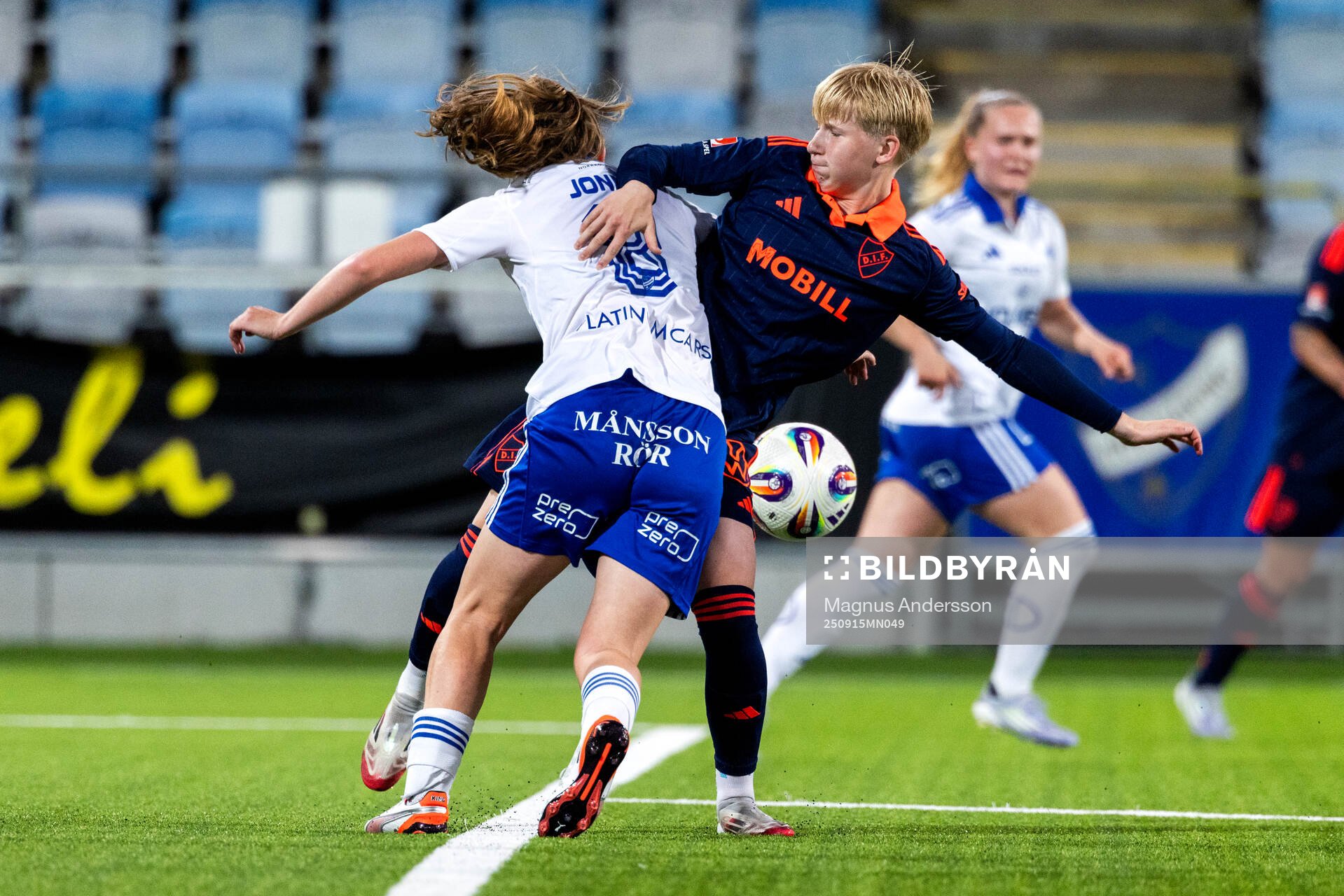 IFK Norrköpings Carrie Jones och Djurgårdens Olivia
