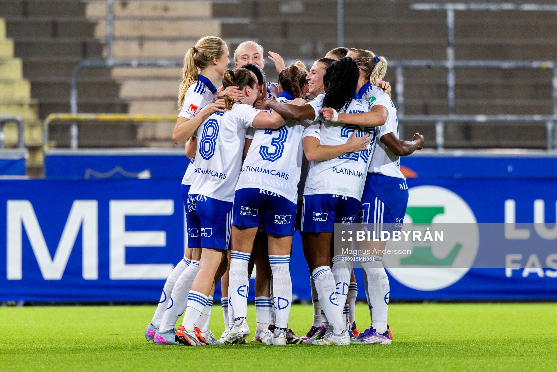 IFK Norrköpings spelare jublar