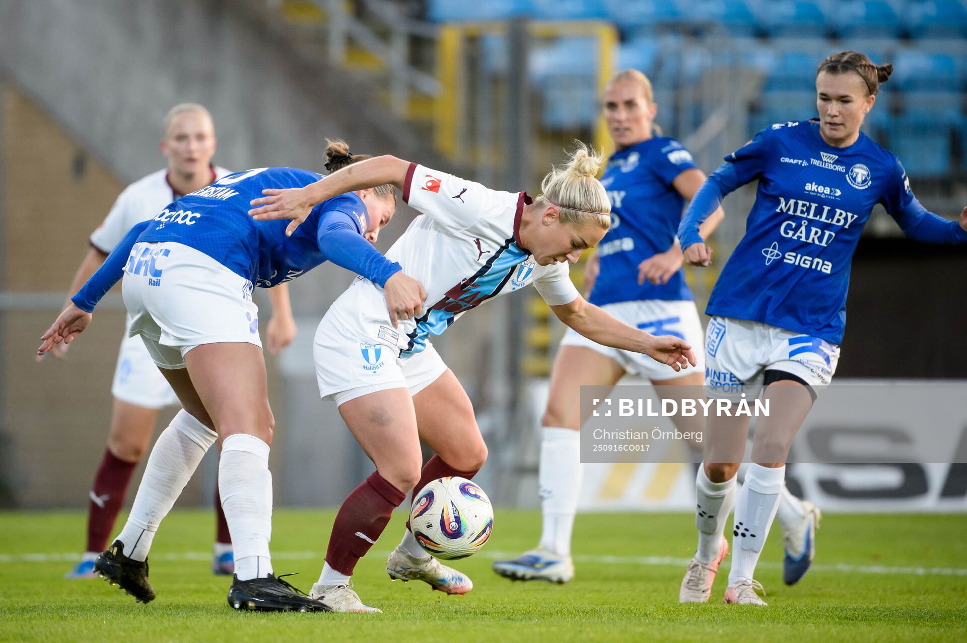 Trelleborgs Saga Ollerstam och Malmö FFs Mia Persson