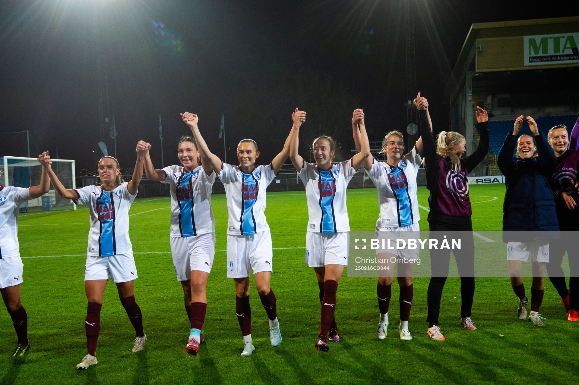 Malmö FFs spelare jublar
