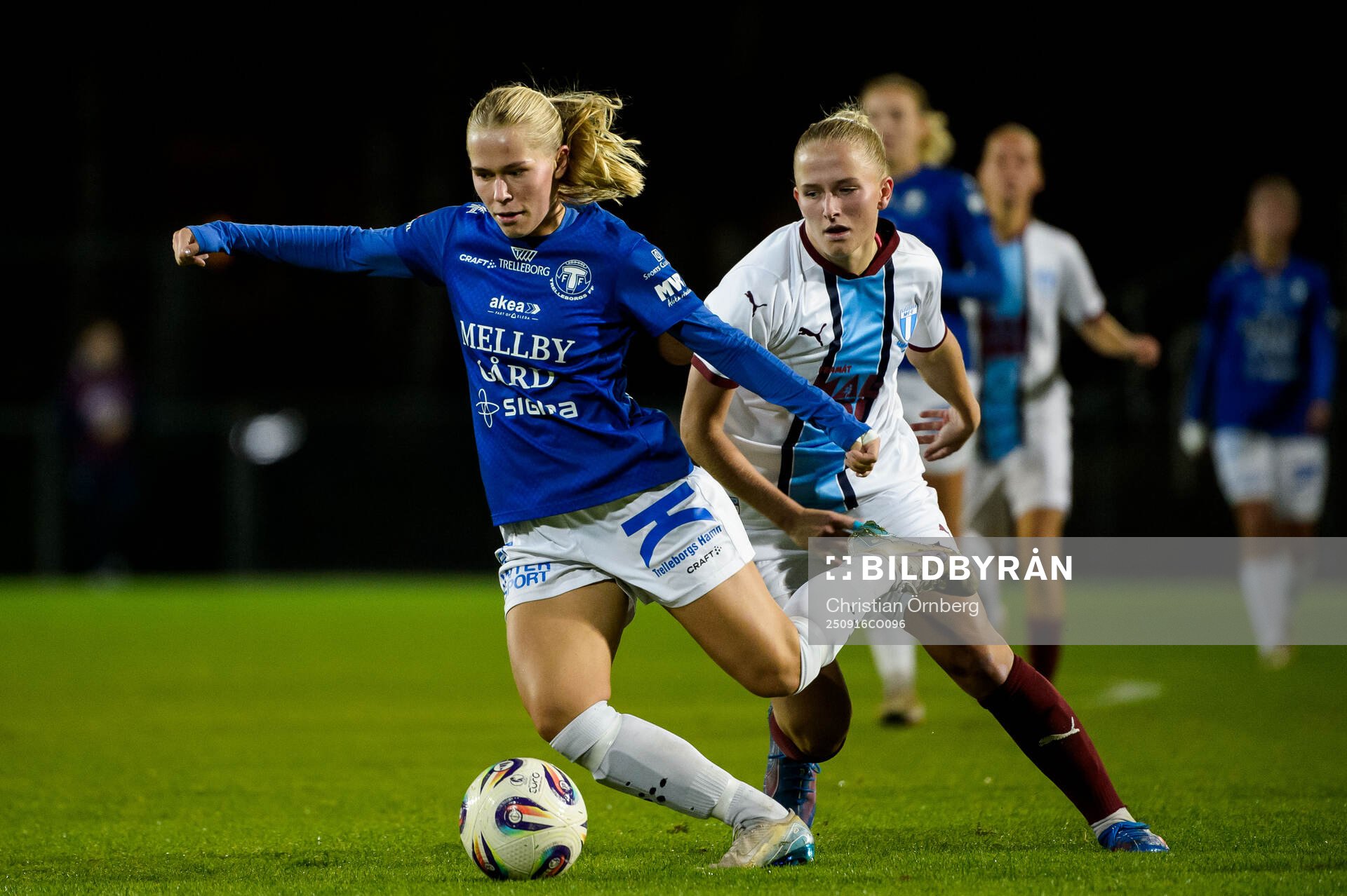 Trelleborgs Ida Garmfors och Malmö FFs Tuva Skoog