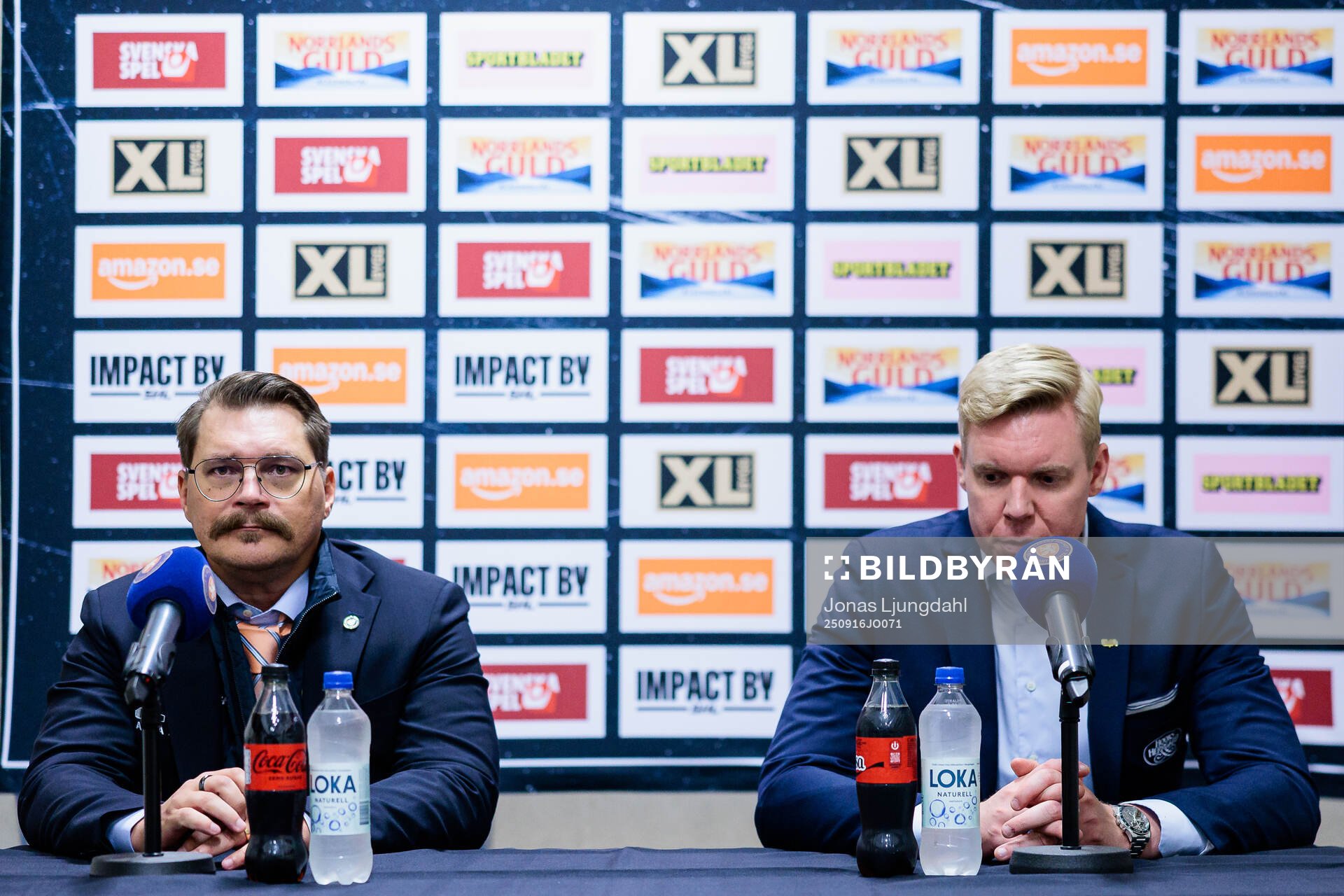 Växjös tränare Björn Hellkvist och HV71s tränare Anton