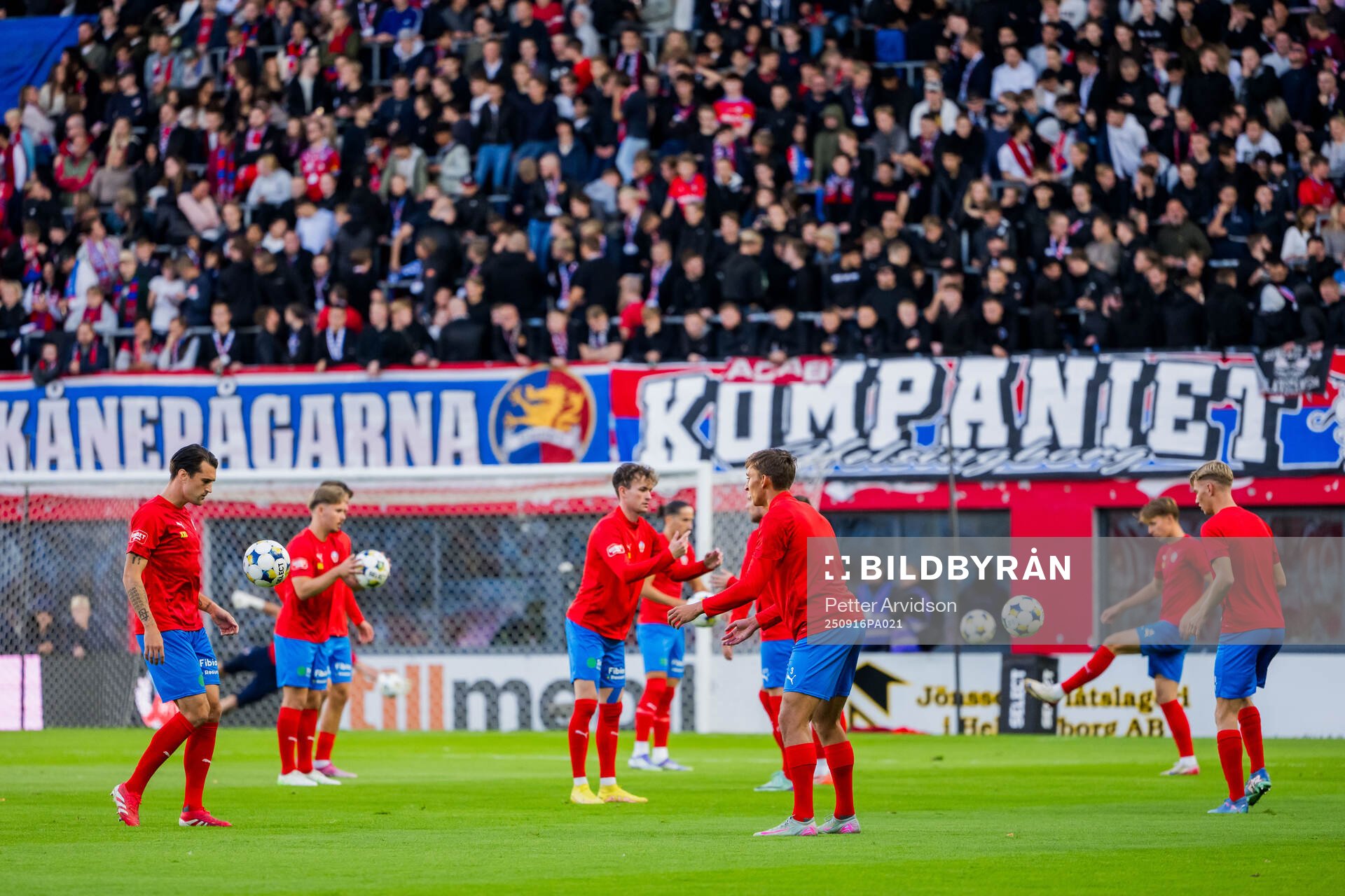 Helsingborgs spelare värmer upp