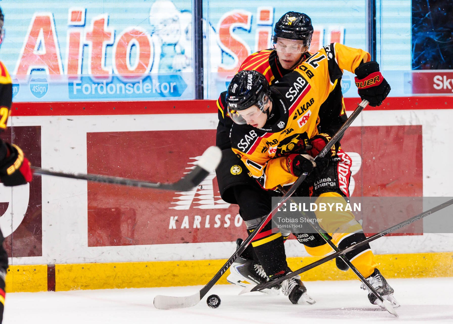 Brynäs Aron Dahlqvist och Luleås Jakob Ihs-Wozniak