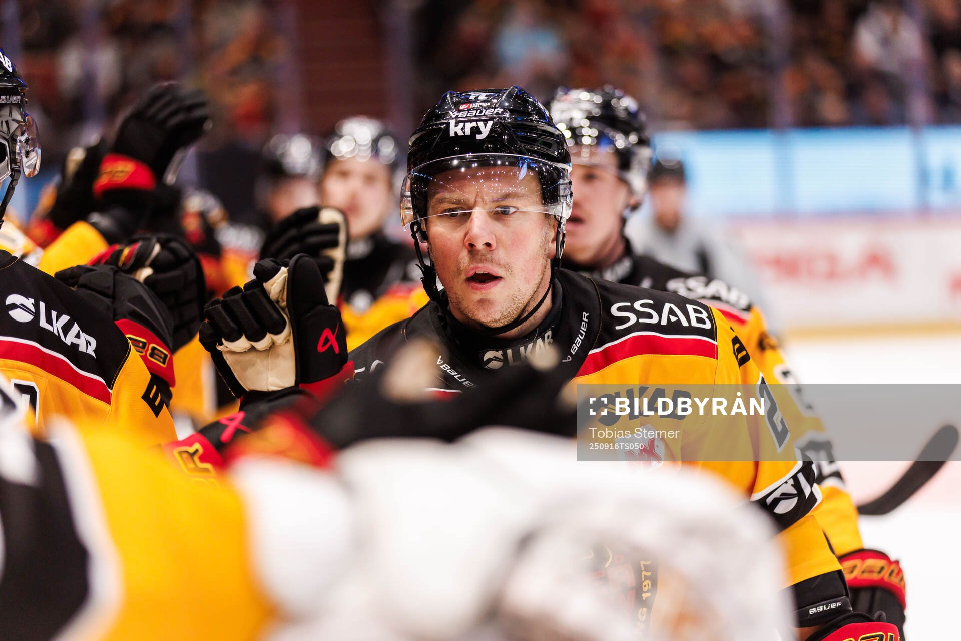 Luleås Erik Gustafsson jublar