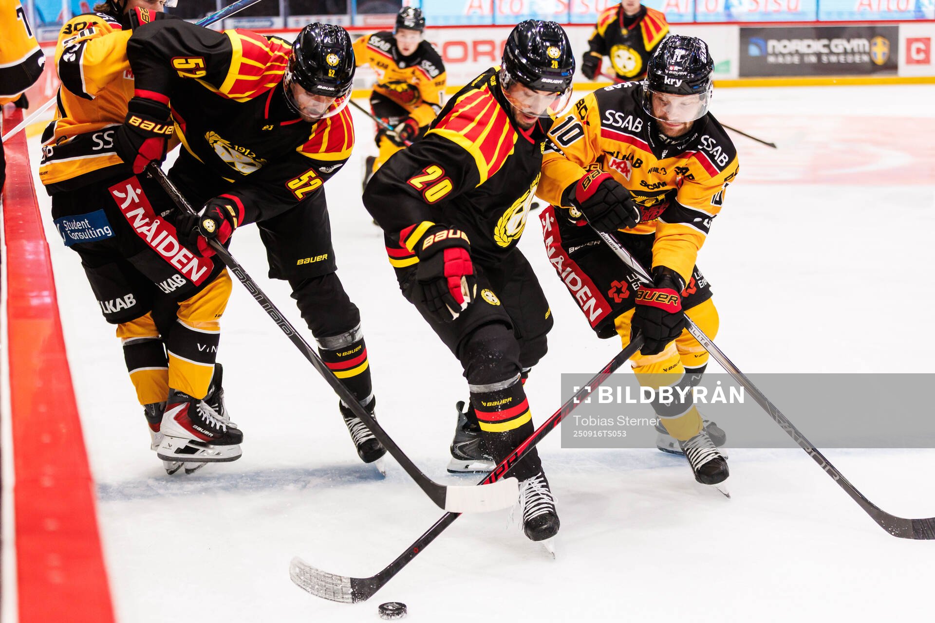Brynäs Tyler Vesel och Luleås Einar Emanuelsson