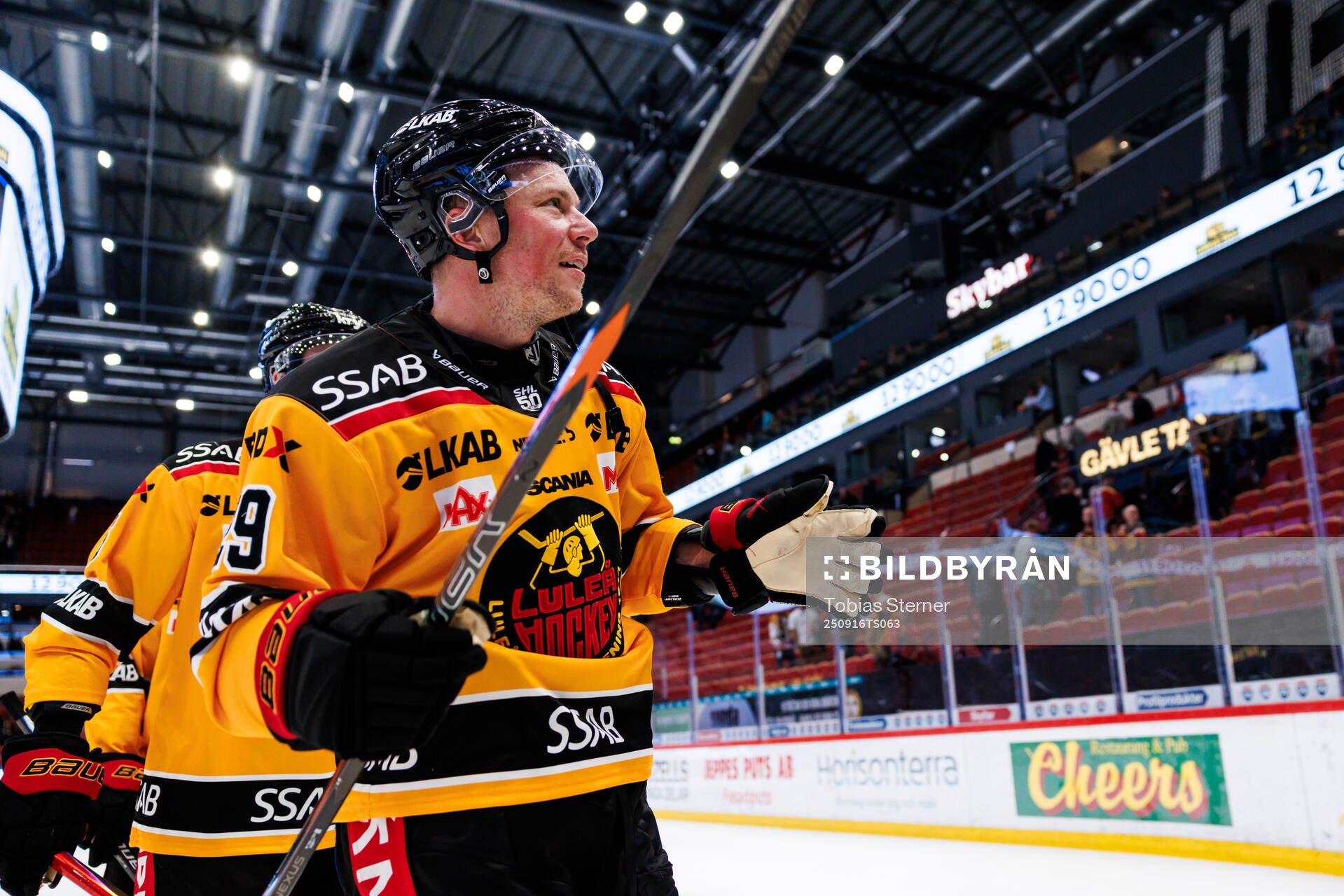 Luleås Erik Gustafsson jublar