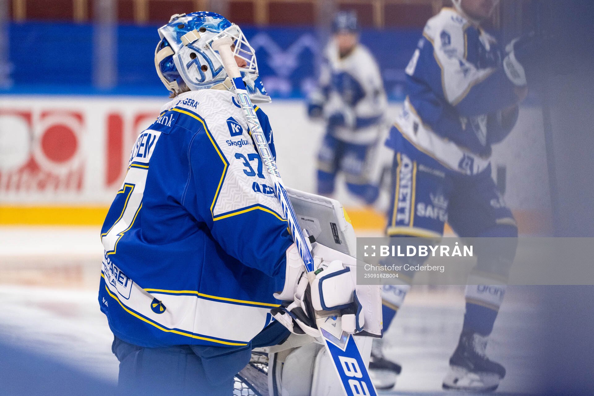 Leksands målvakt Jakob Hellsten innan ishockeymatchen i