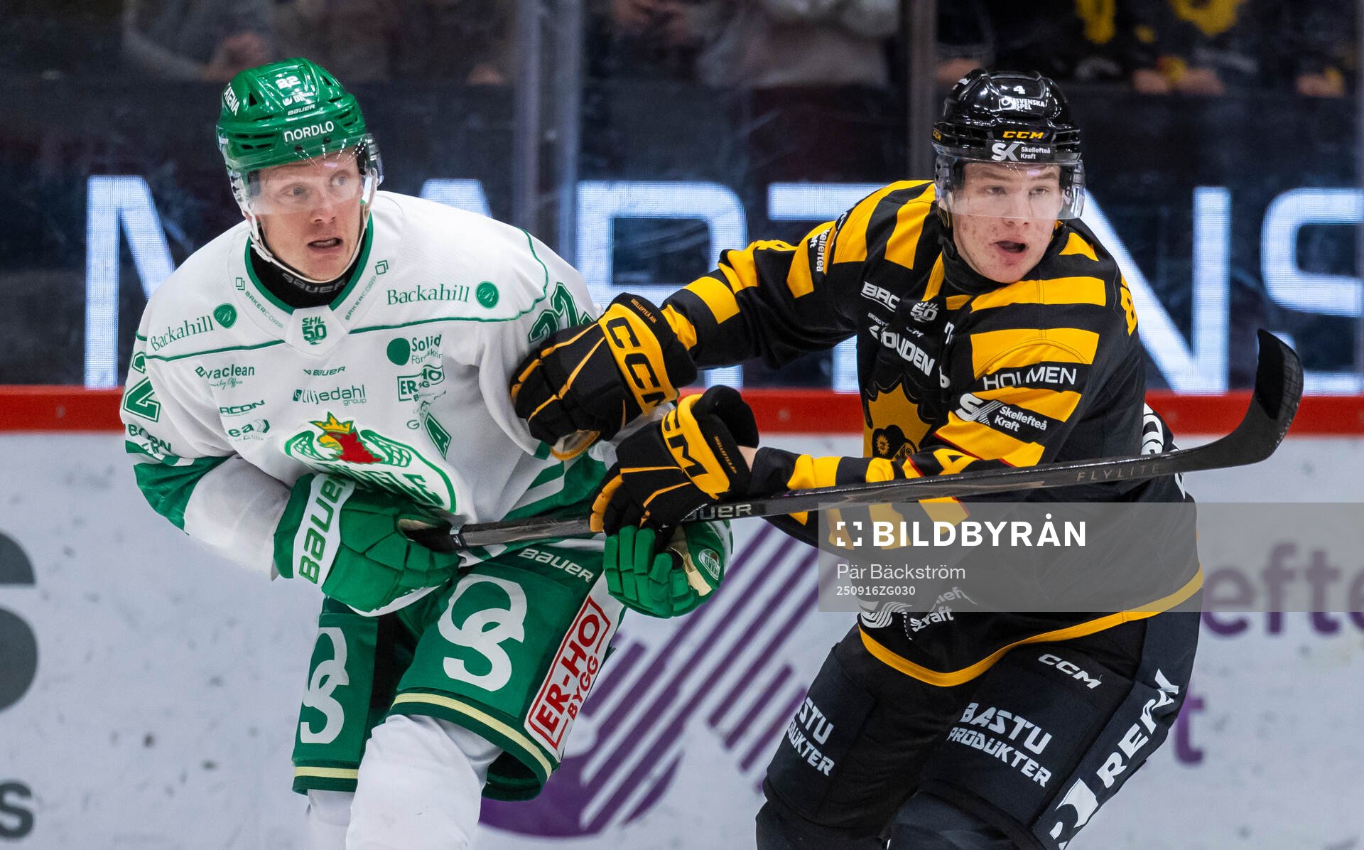 Rögles Fredrik Olofsson och Skellefteås Rasmus Bergqvist