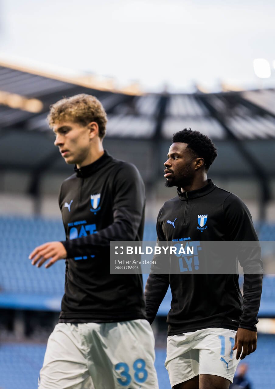 Malmö FFs Hugo Bolin och Emmanuel Ekong