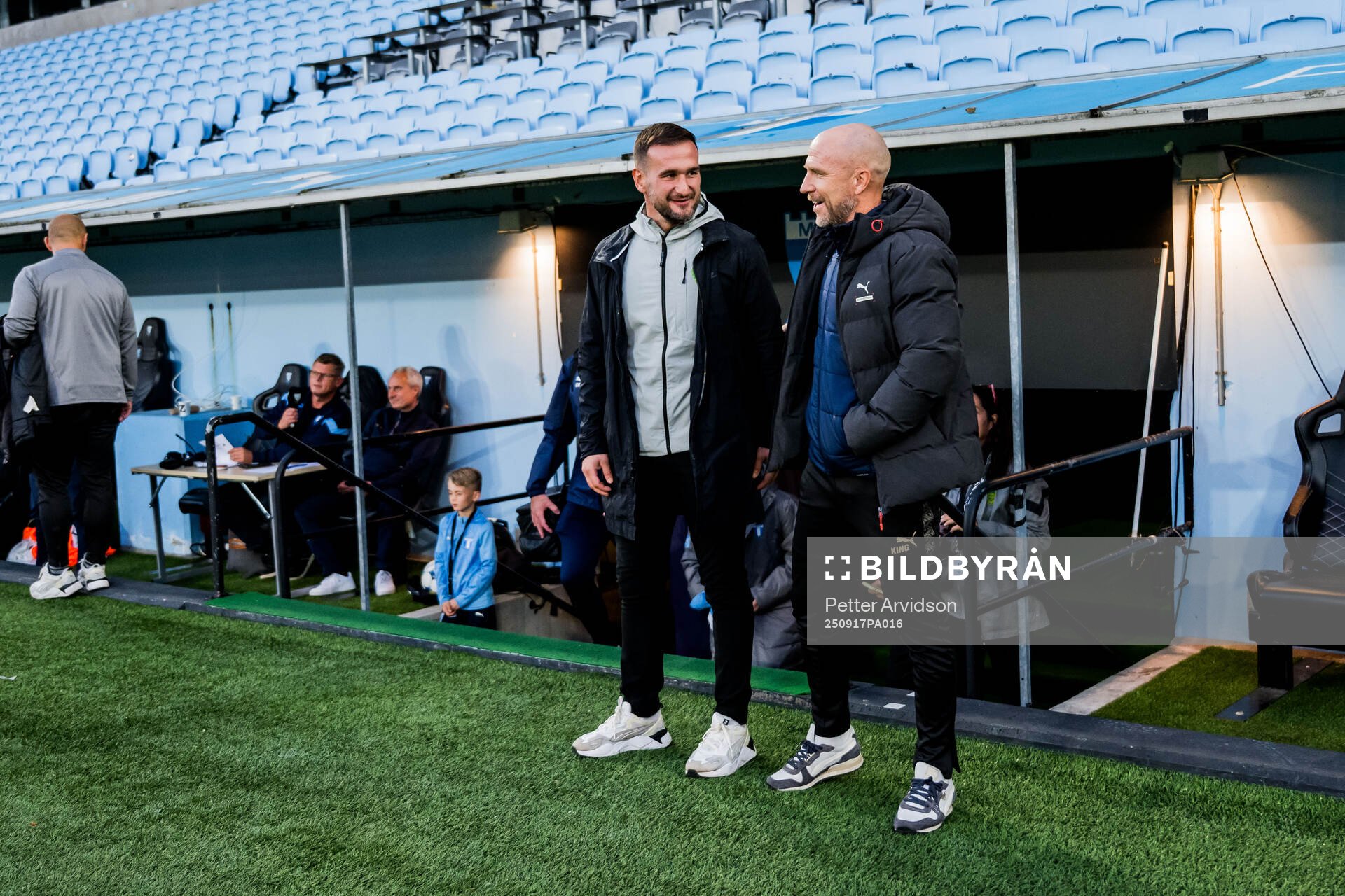 BK Olympics tränare Anes Mravac och Malmö FFs