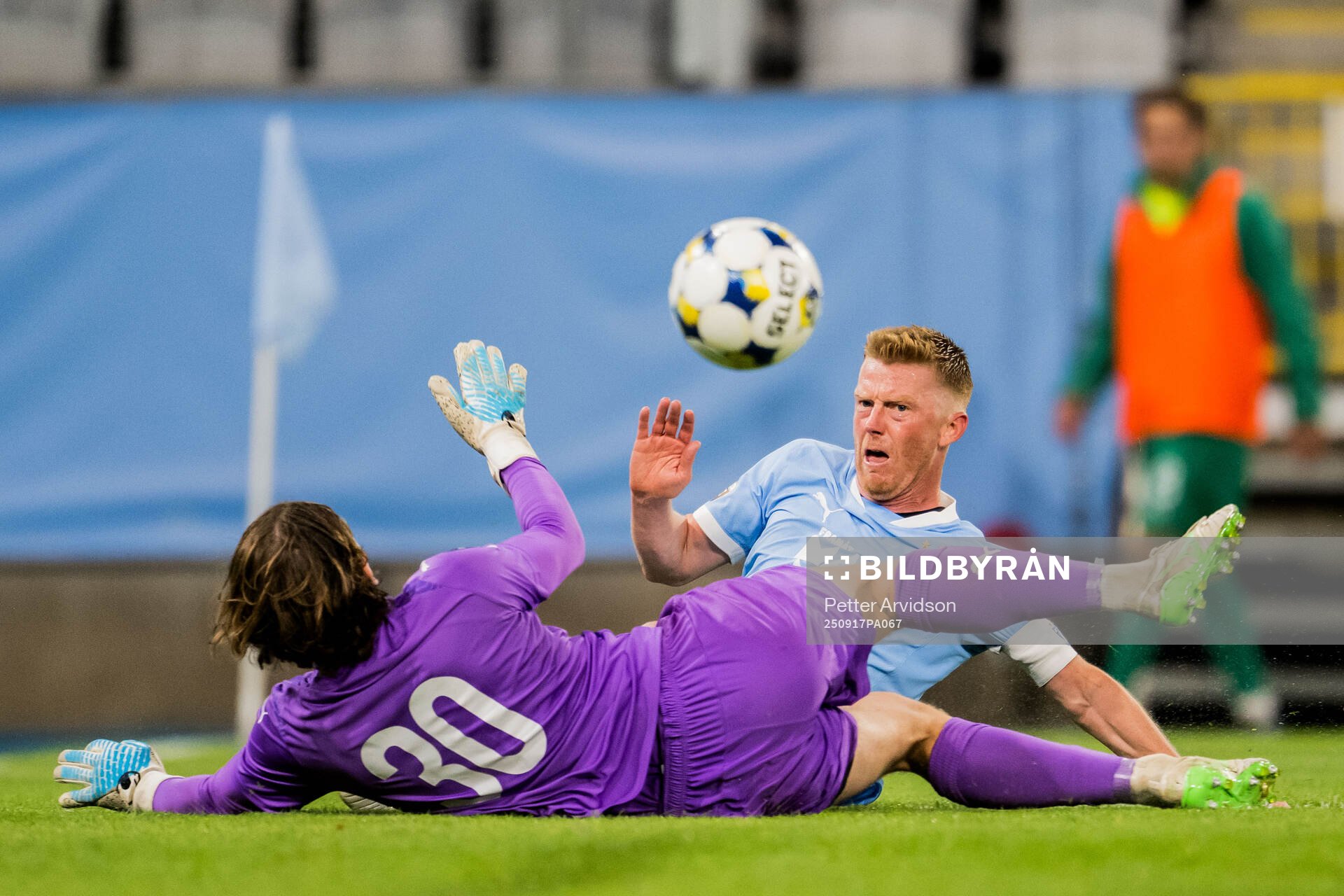 BK Olympics målvakt Rasmus Norlander och Malmö FFs Anders