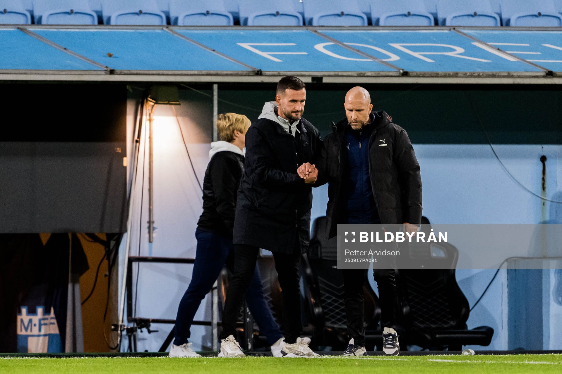 BK Olympics tränare Anes Mravac och Malmö FFs