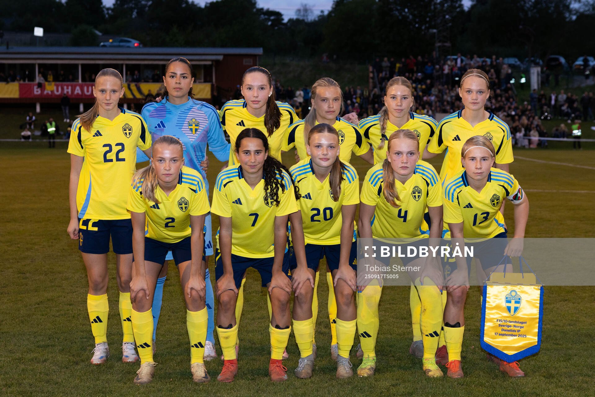 Sveriges spelare ställer upp för en lagbild