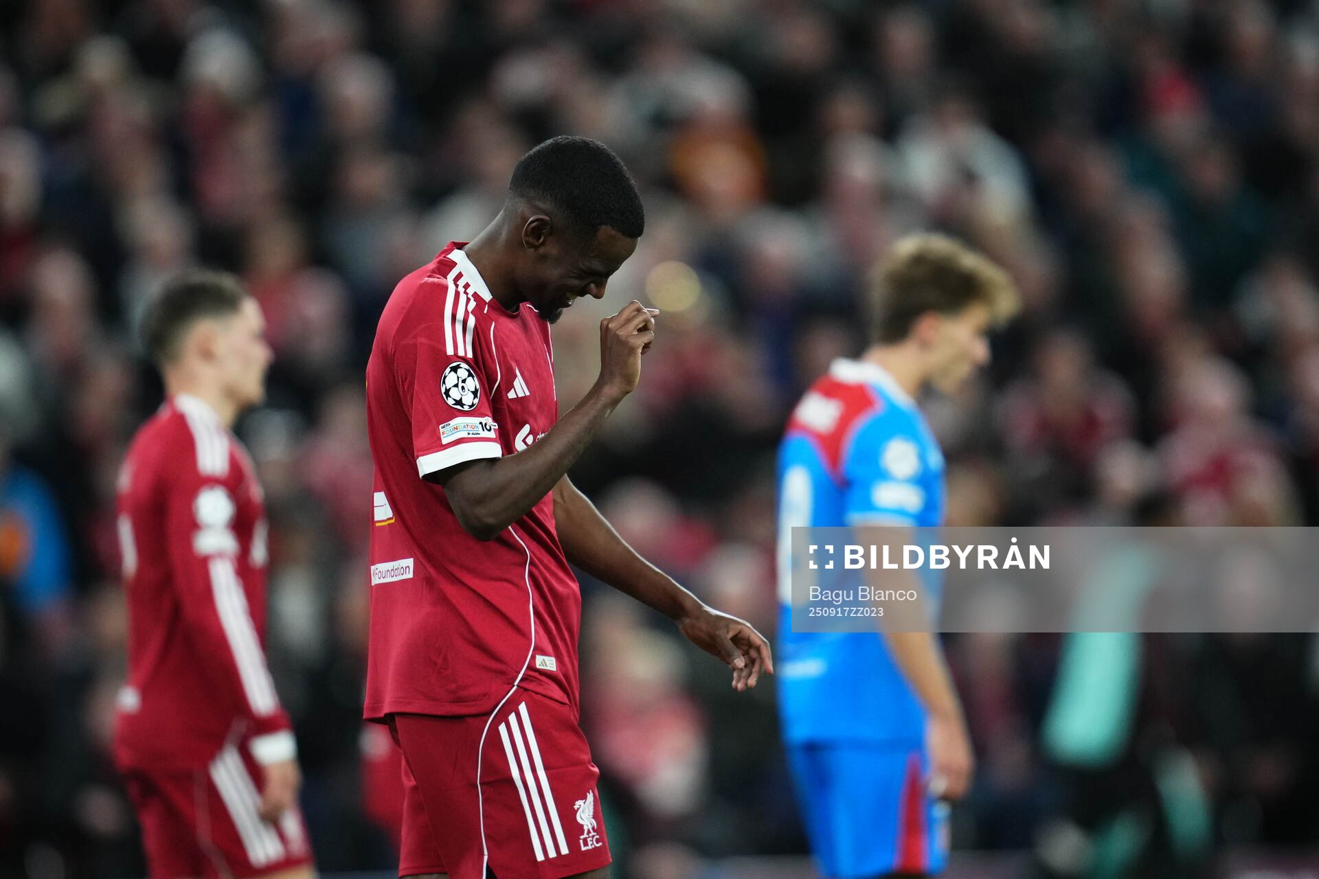 Alexander Isak of Liverpool looks dejected