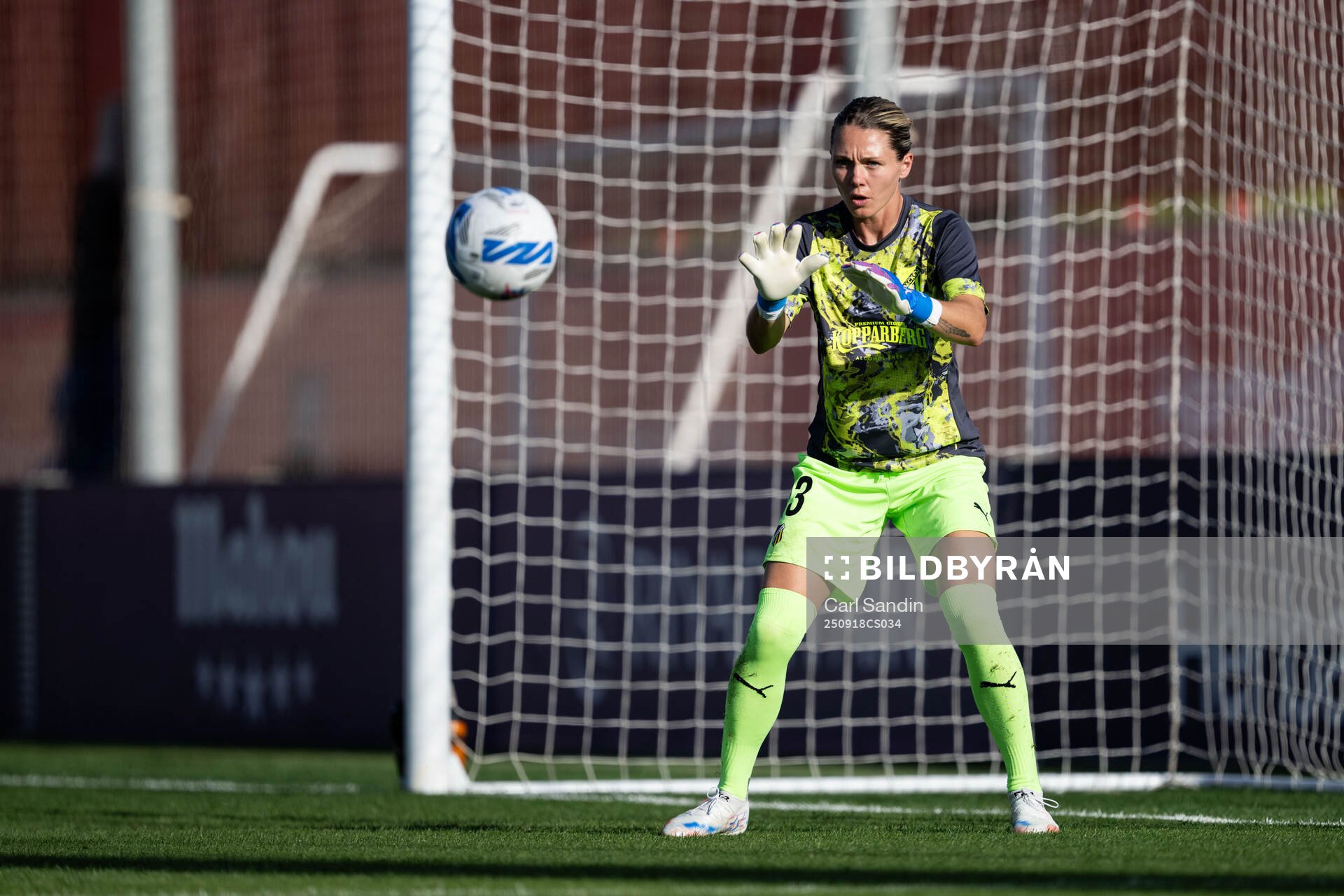 Goalkeeper Jennifer Falk of Häcken