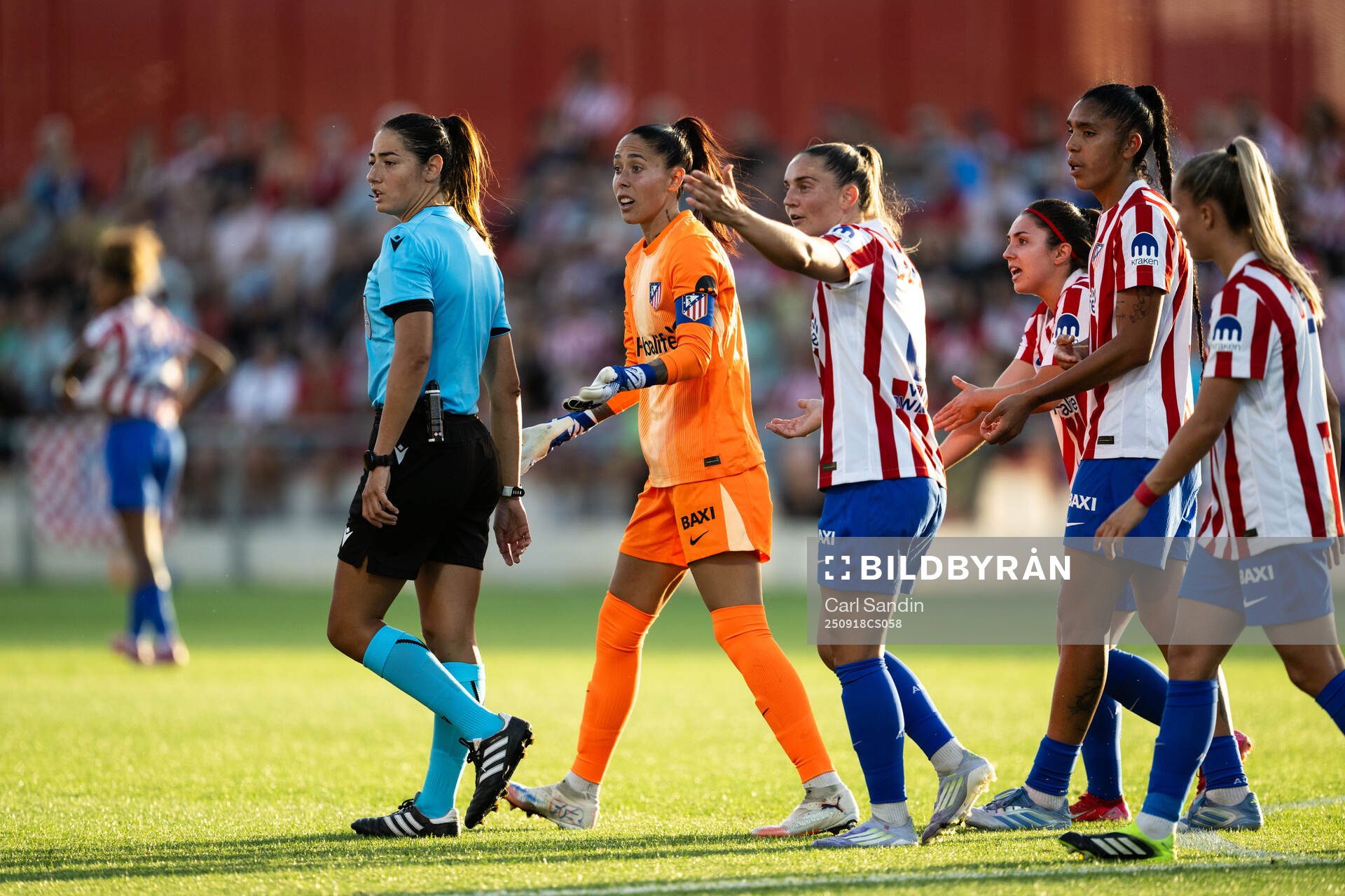 Goalkeeper Lola Gallardo of Atletico Madrid reacts against