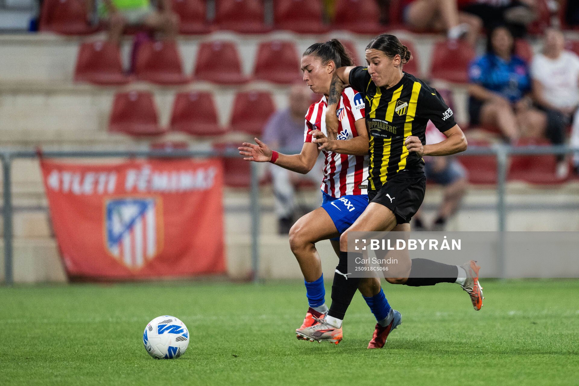Silvia Lloris of Atletico Madrid and Tabby Tindell of