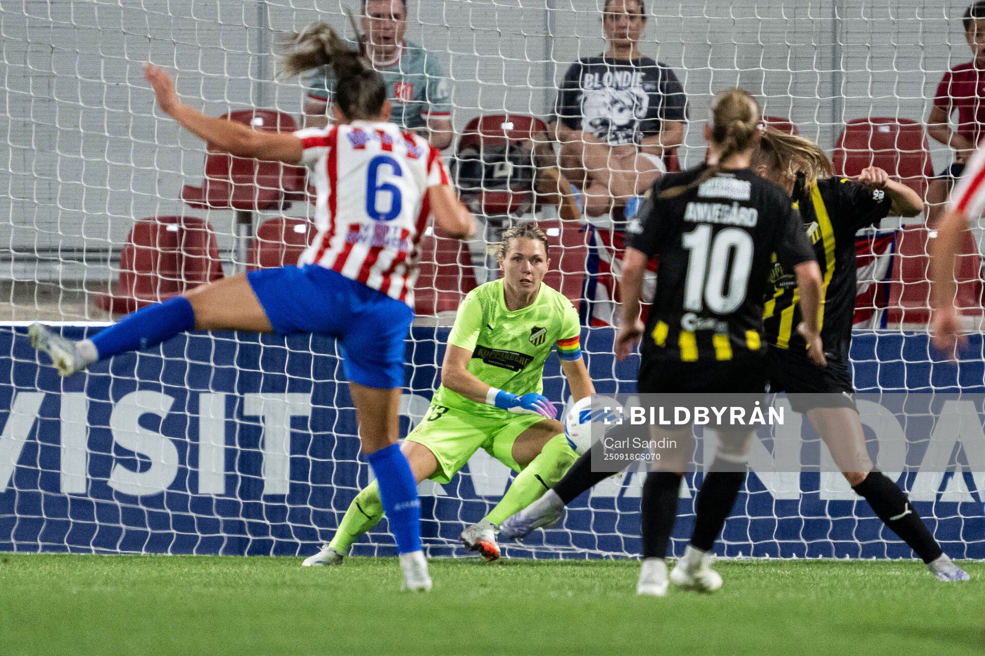 Goalkeeper Jennifer Falk of Häcken