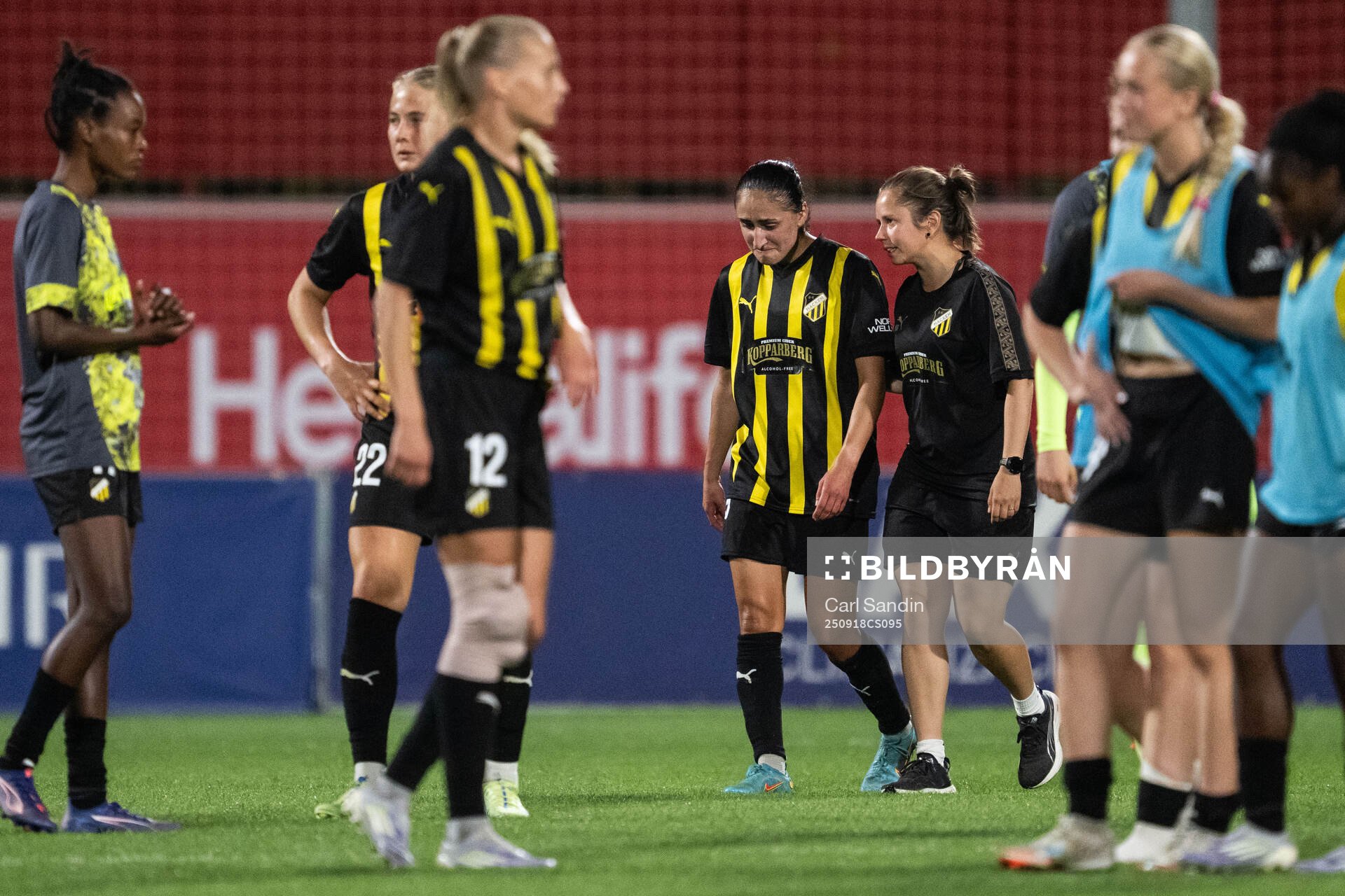 Nesrin Akgun of Häcken looks dejected