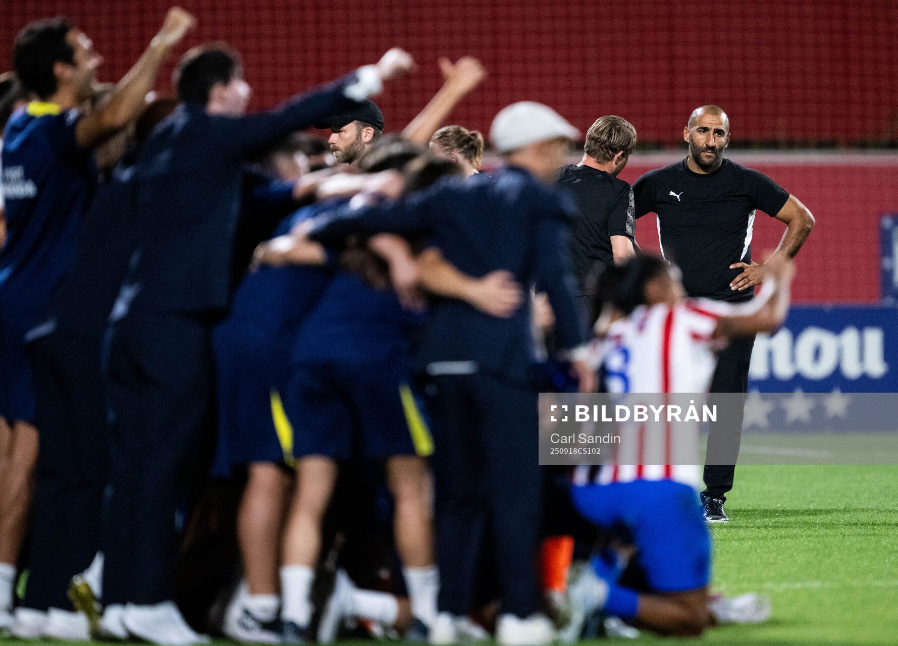 Head coach Mak Lind of Häcken looks dejected