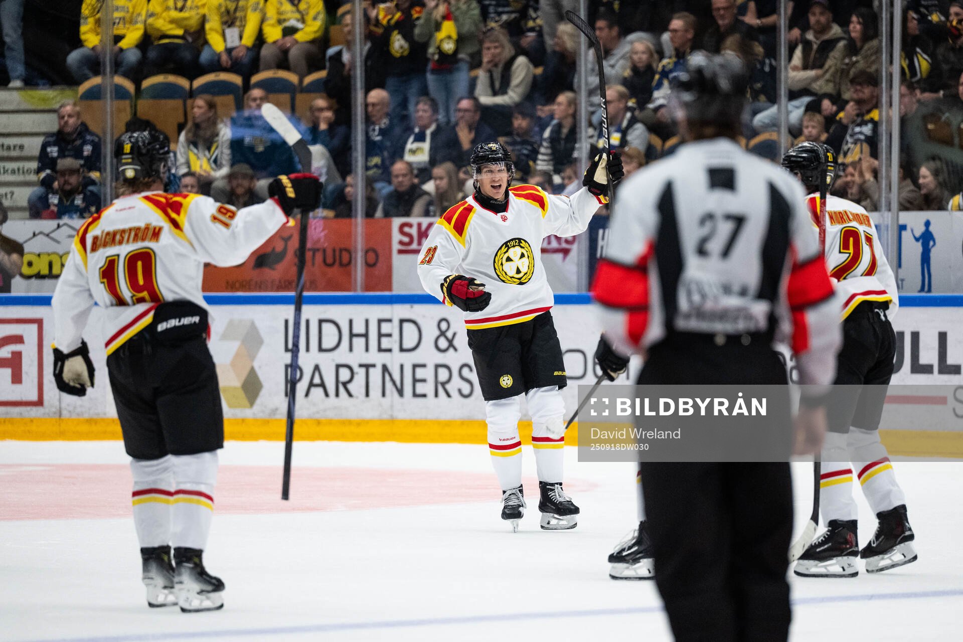 Brynäs Oskar Lindblom jublar