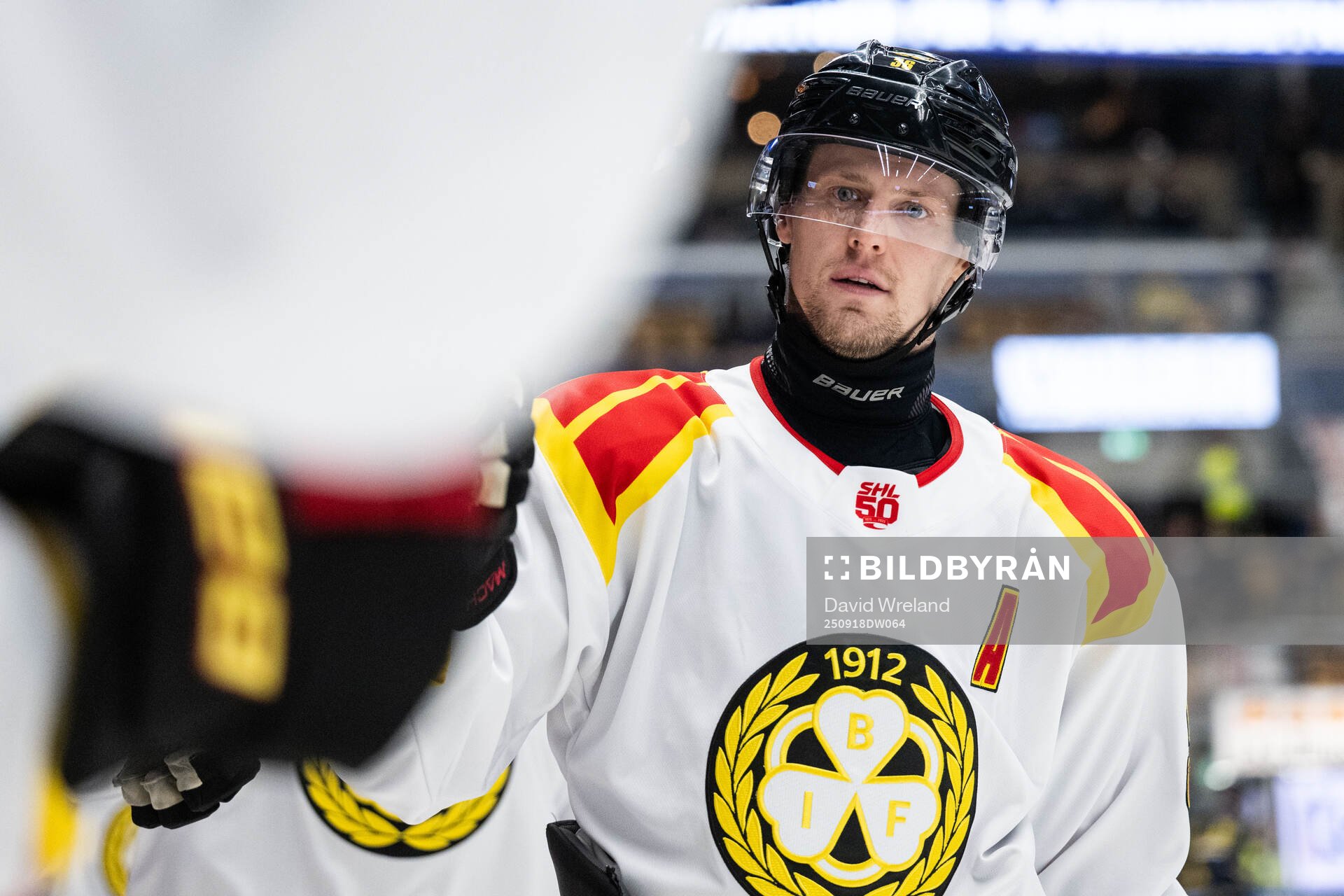 Brynäs Linus Ölund jublar