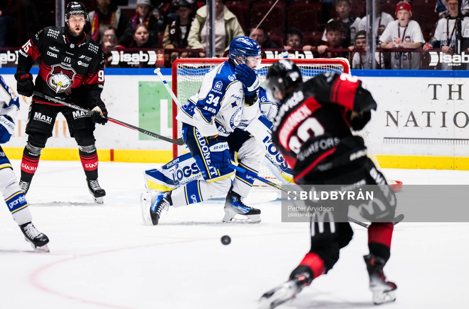 Leksands Peter Cehlarik och Malmö Redhawks Janne Kuokkanen