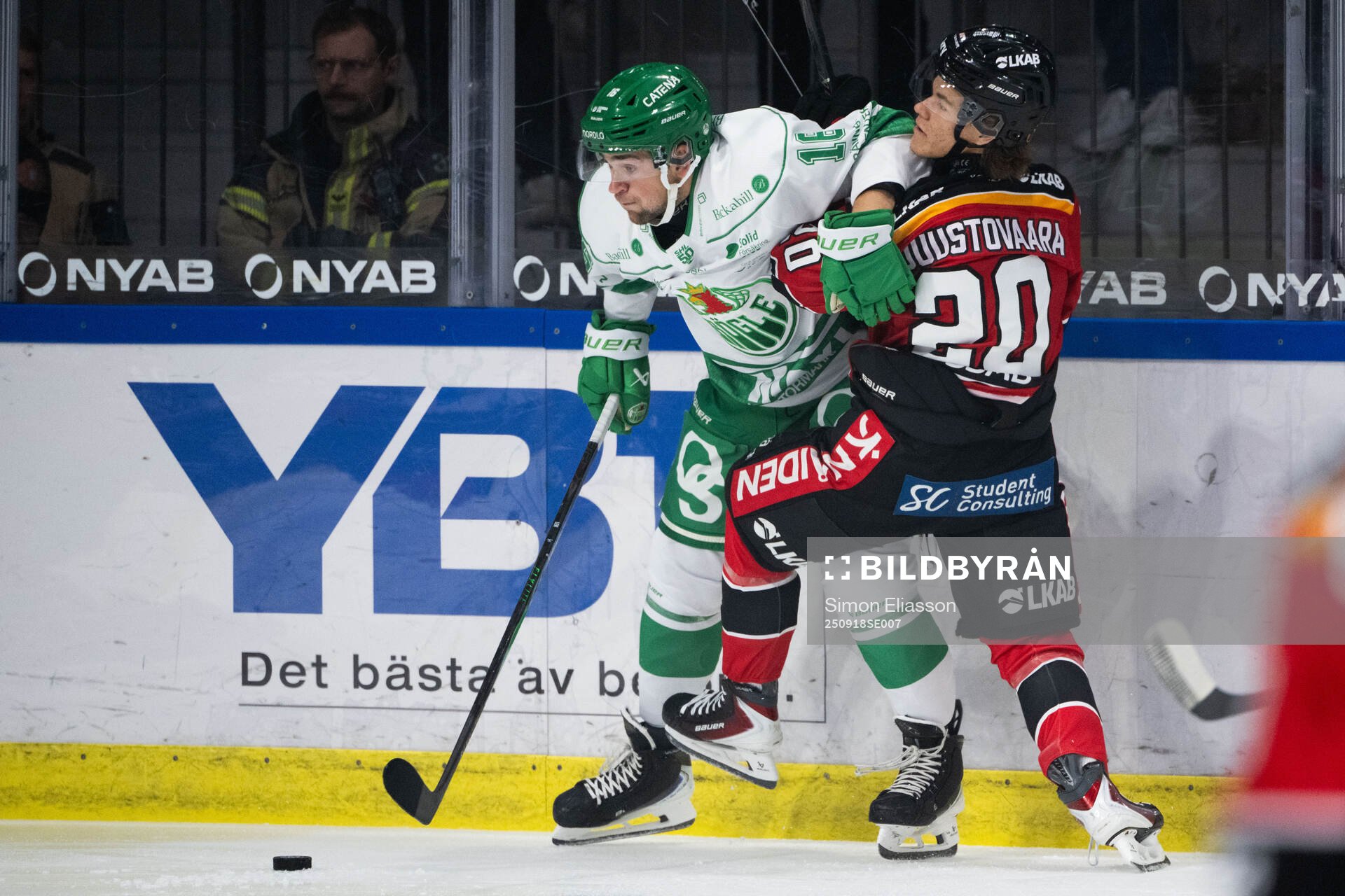 Rögles Lukas Ekeståhl-Jonsson och Luleås Casper