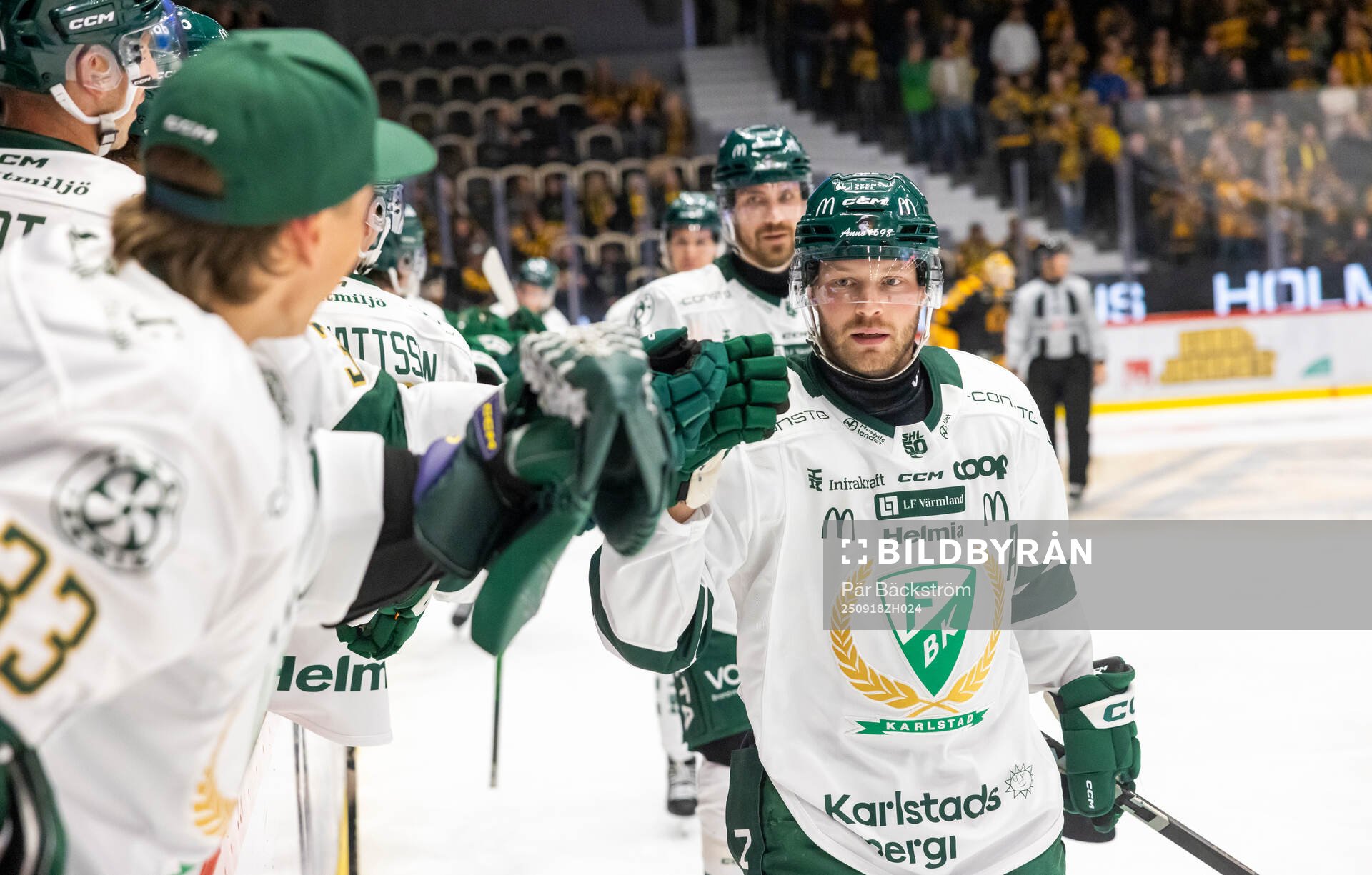 Färjestads Axel Bergkvist jublar