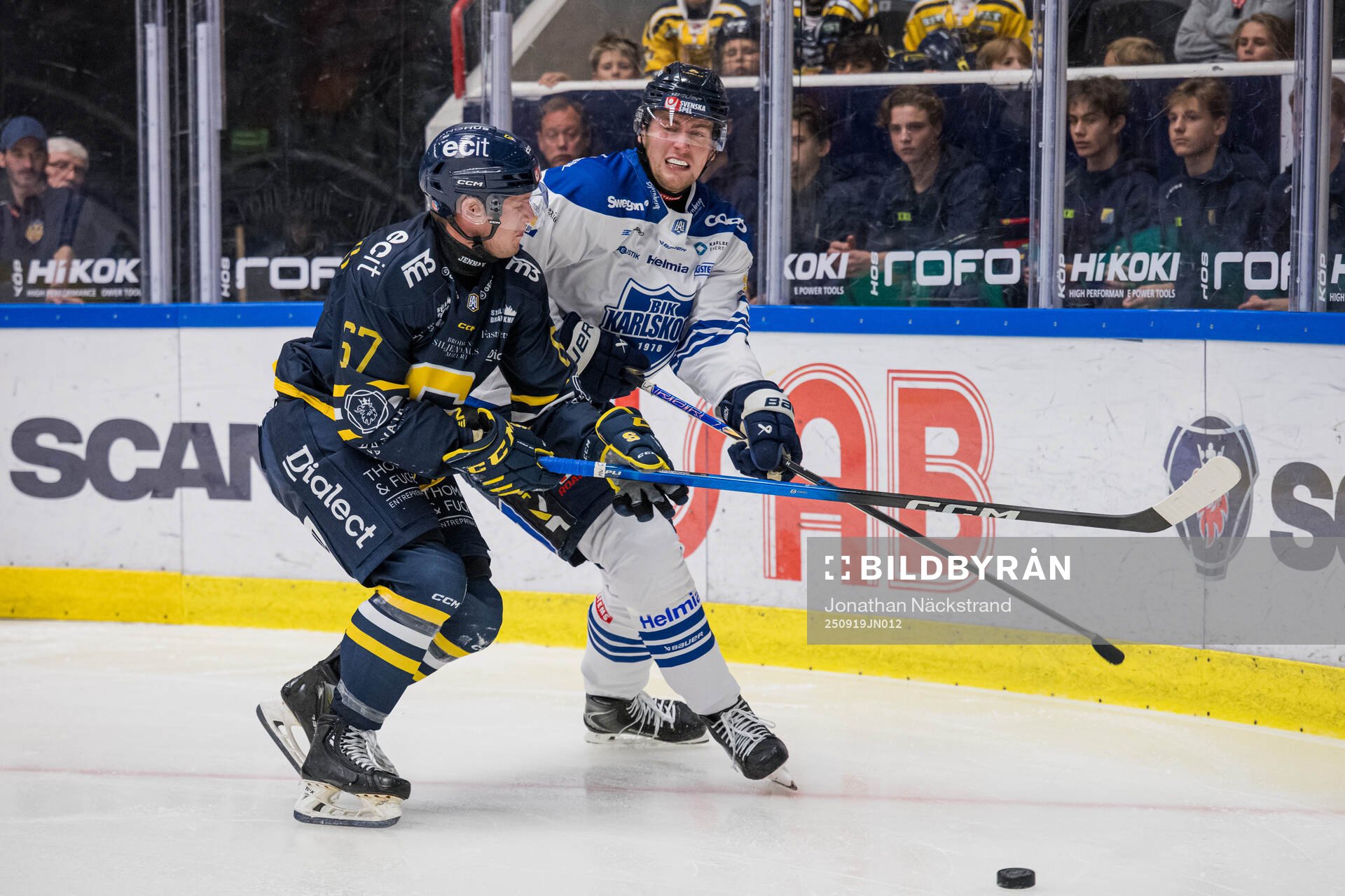 Södertäljes Mitch Lewandowski och Karlskogas Jonatan