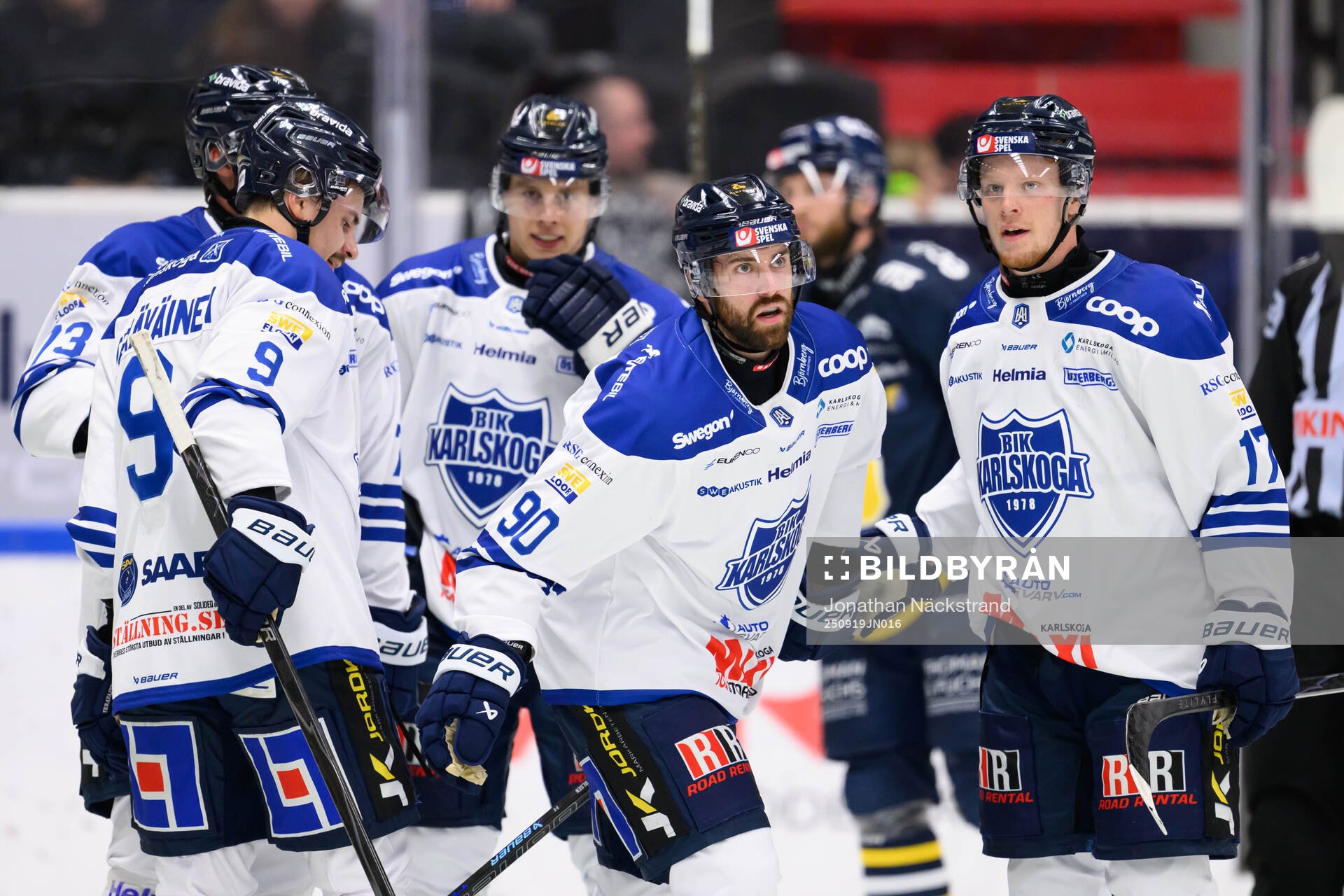 Karlskogas Rikard Olsén jublar