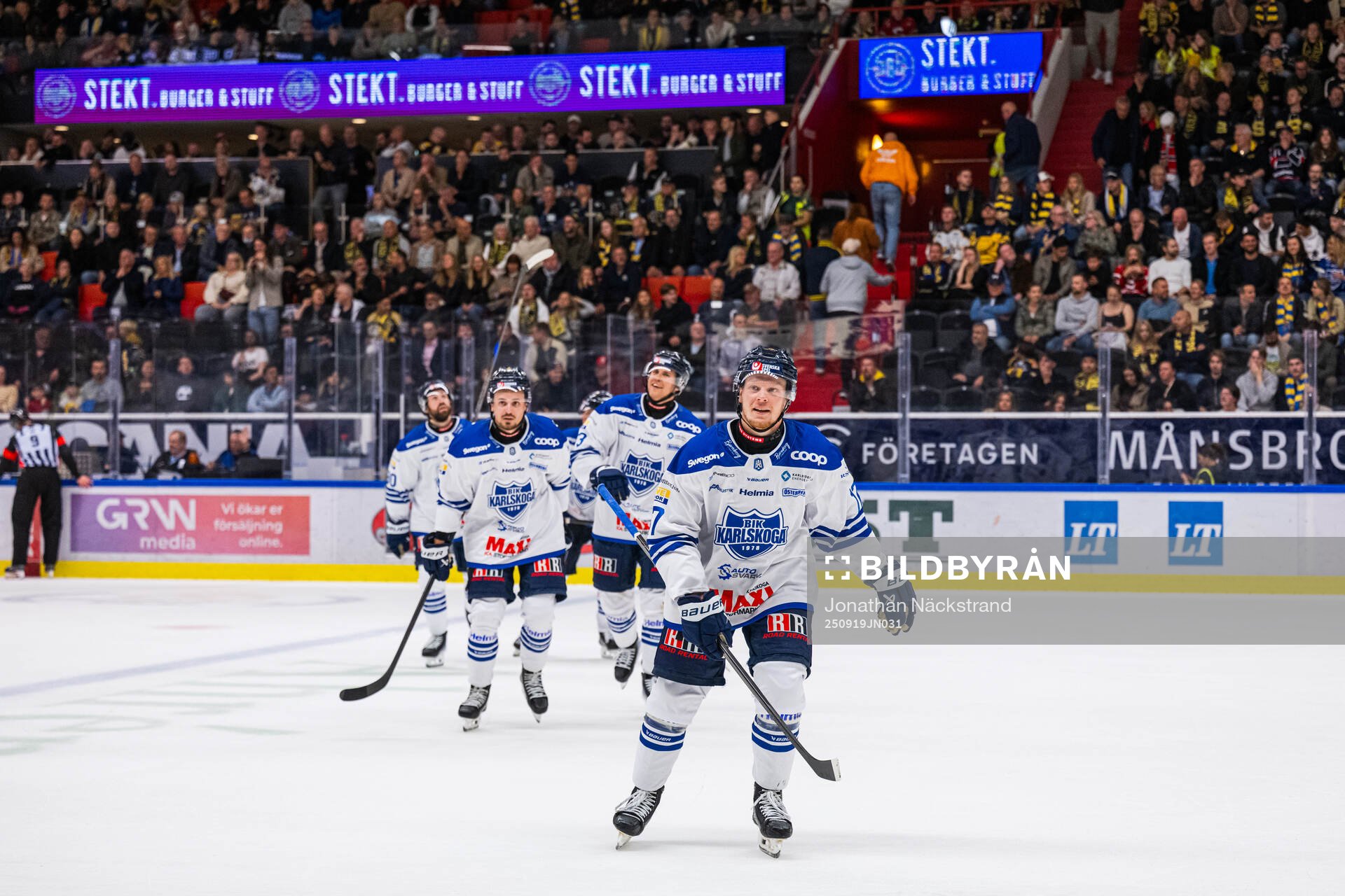 Karlskogas Åke Stakkestad jublar