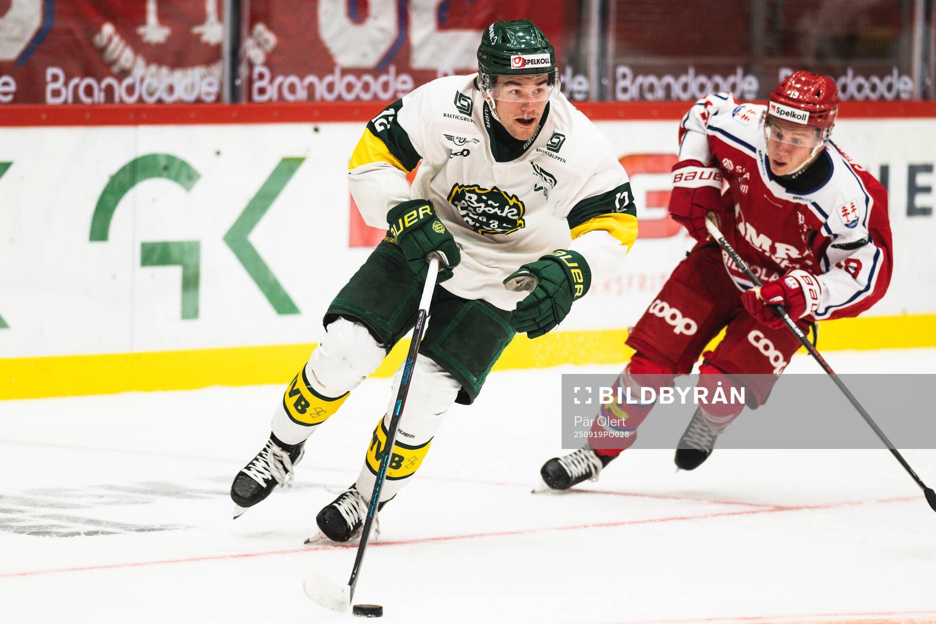 Björklövens Max Gustafsson och Timrås Oliver Bengtsson