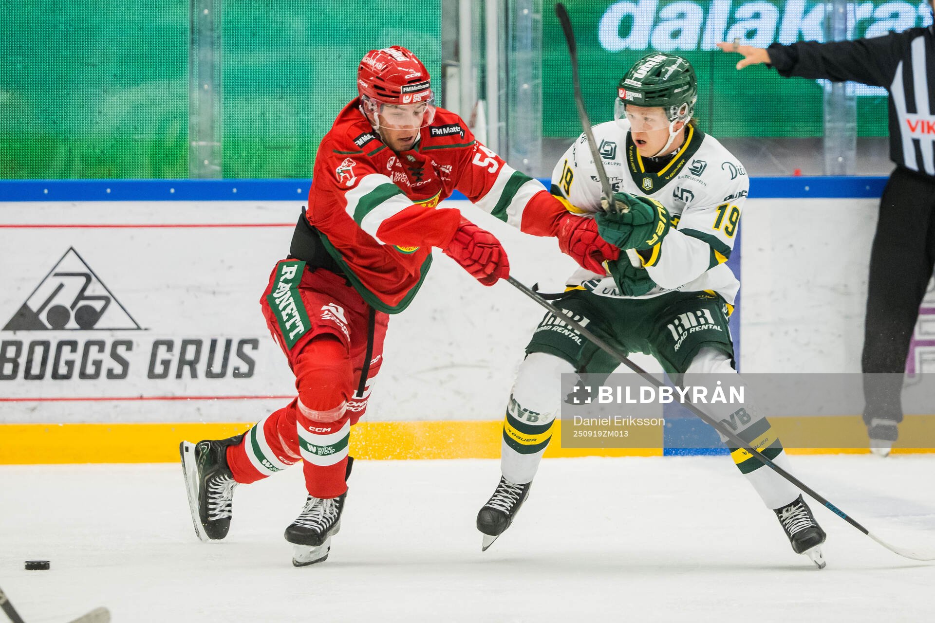Moras Oskar Lindgren och Björklövens Liam Dower Nilsson
