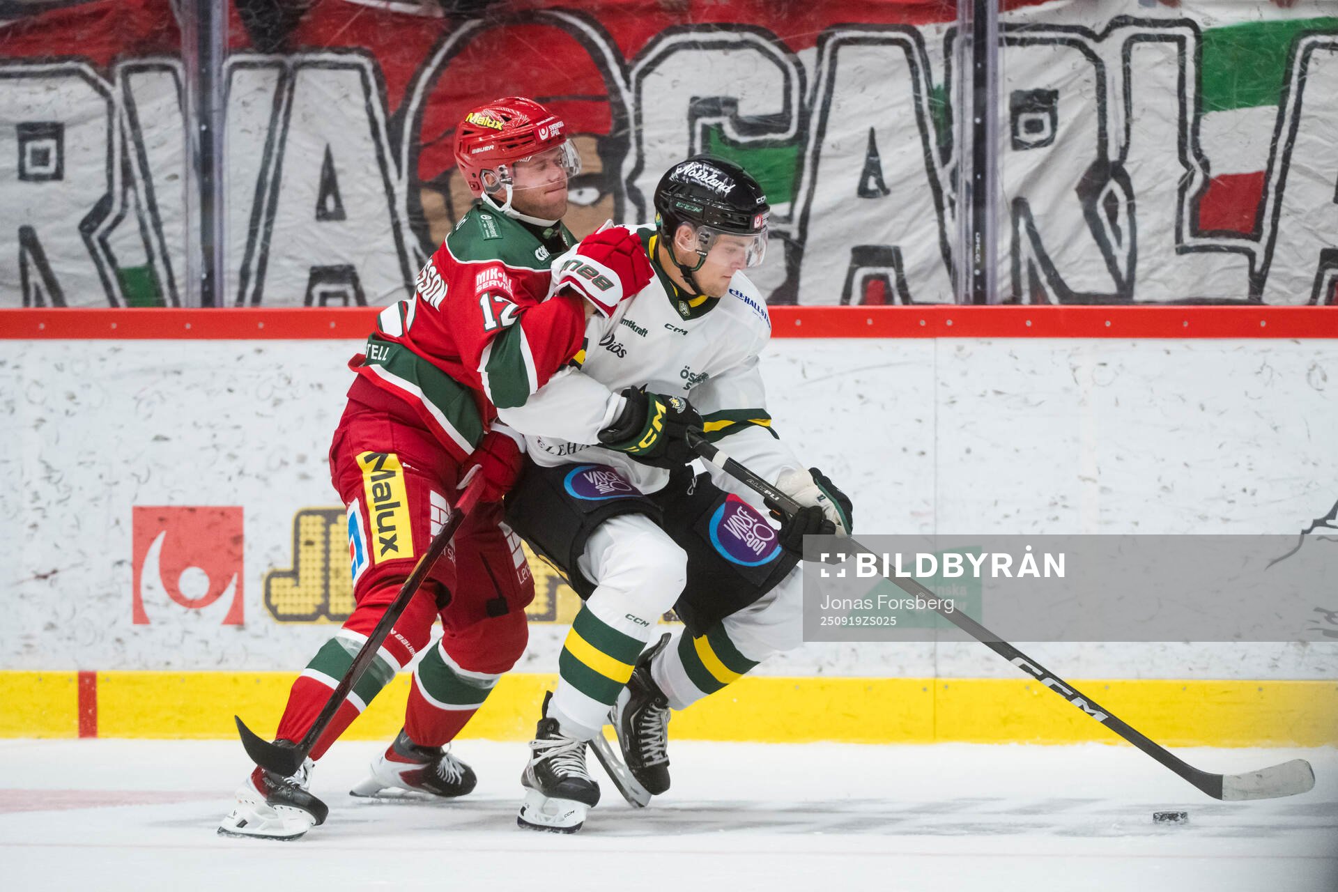 Modos Oscar Pettersson och Östersunds Dennis Värmhed