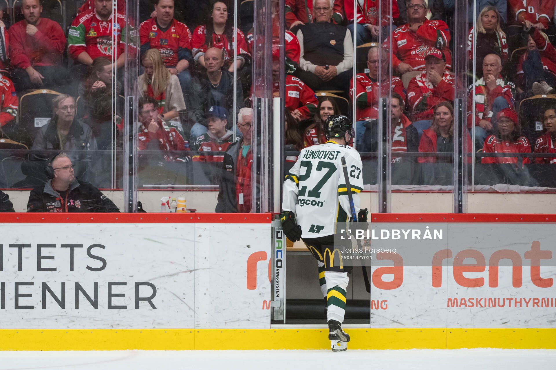 Östersunds Leo Sundqvist utvisas