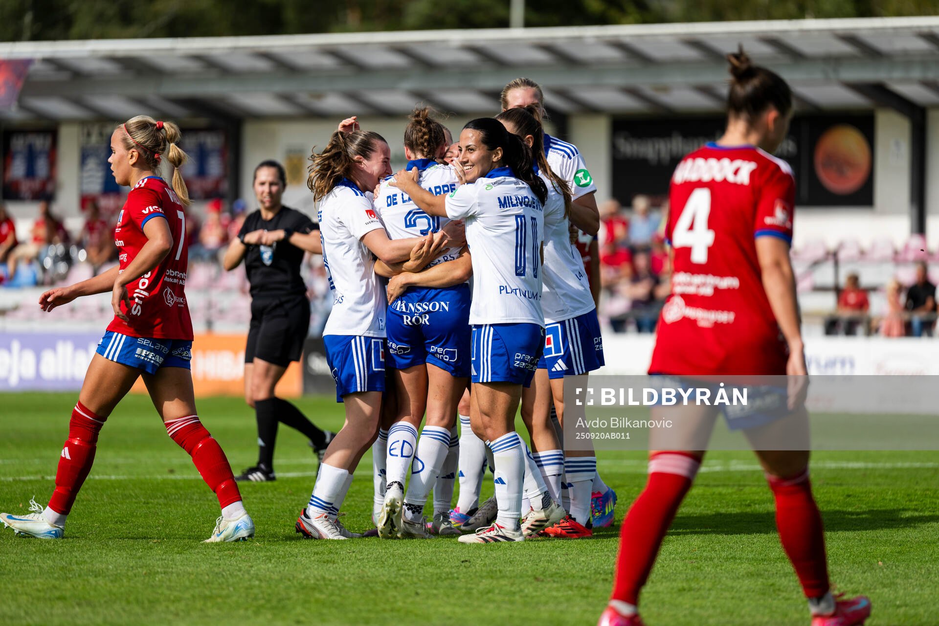 IFK Norrköping Deborah-Anne De la Harpe jublar