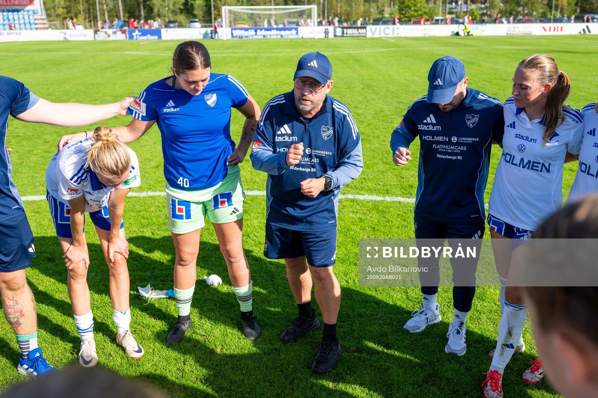 IFK Norrköpings tränare Stellan Carlsson jublar