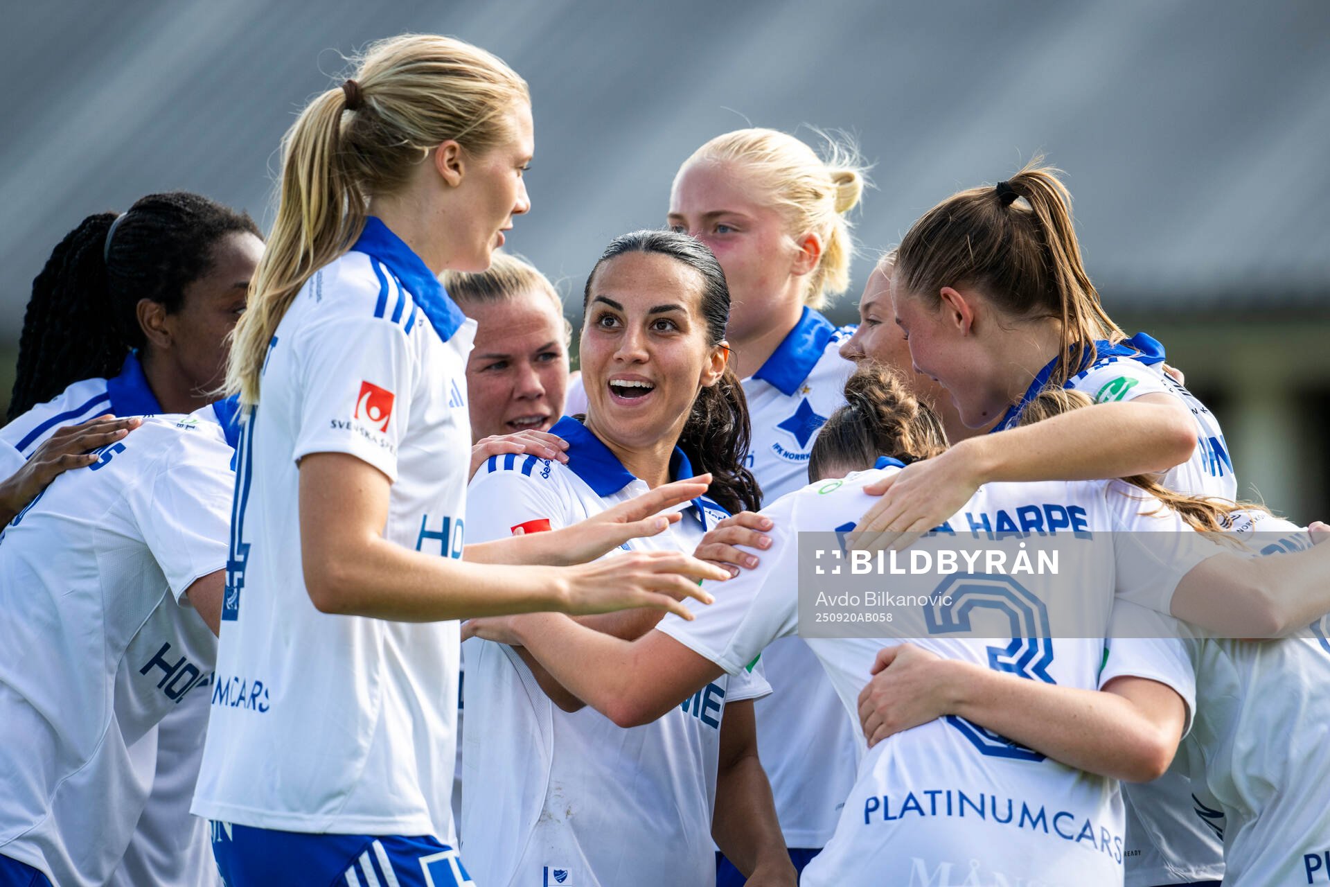 IFK Norrköpings Vesna Milivojevic jublar
