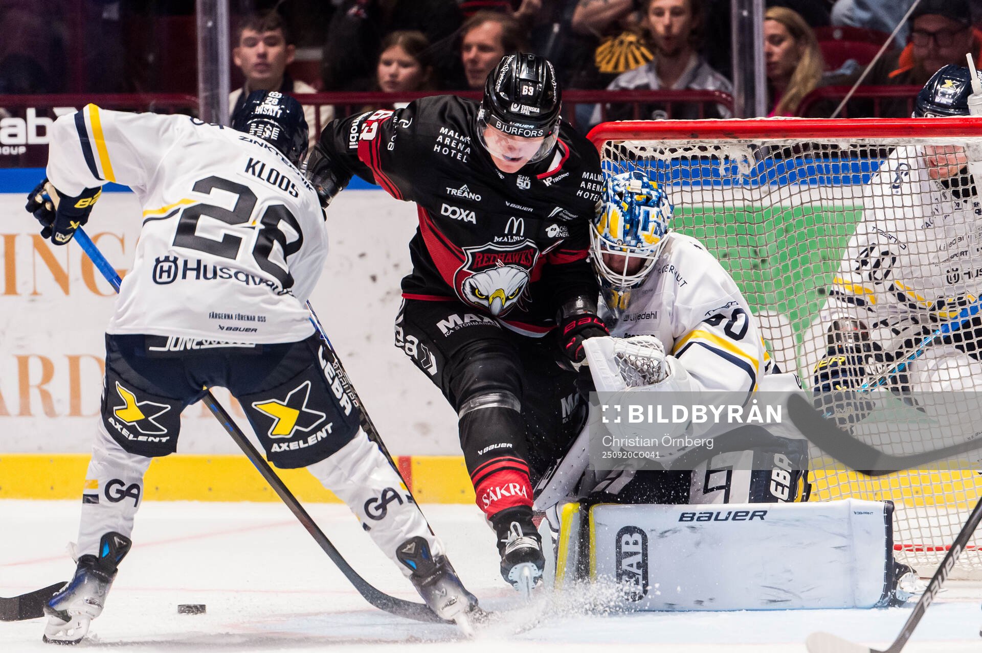 Malmö Redhawks Fredrik Händemark och HV71s Justin Glenn