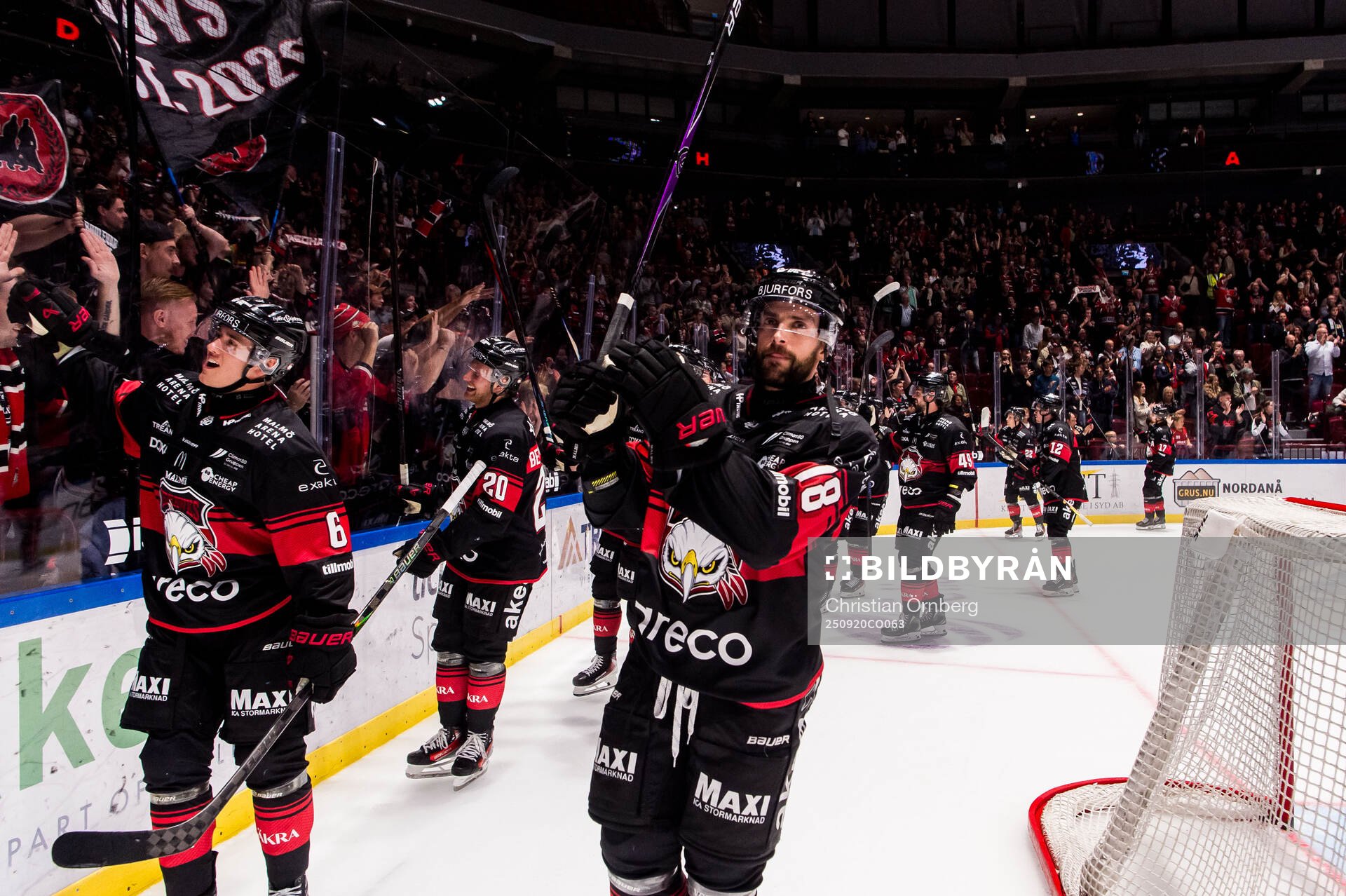 Malmö Redhawks Robin Hanzl jublar