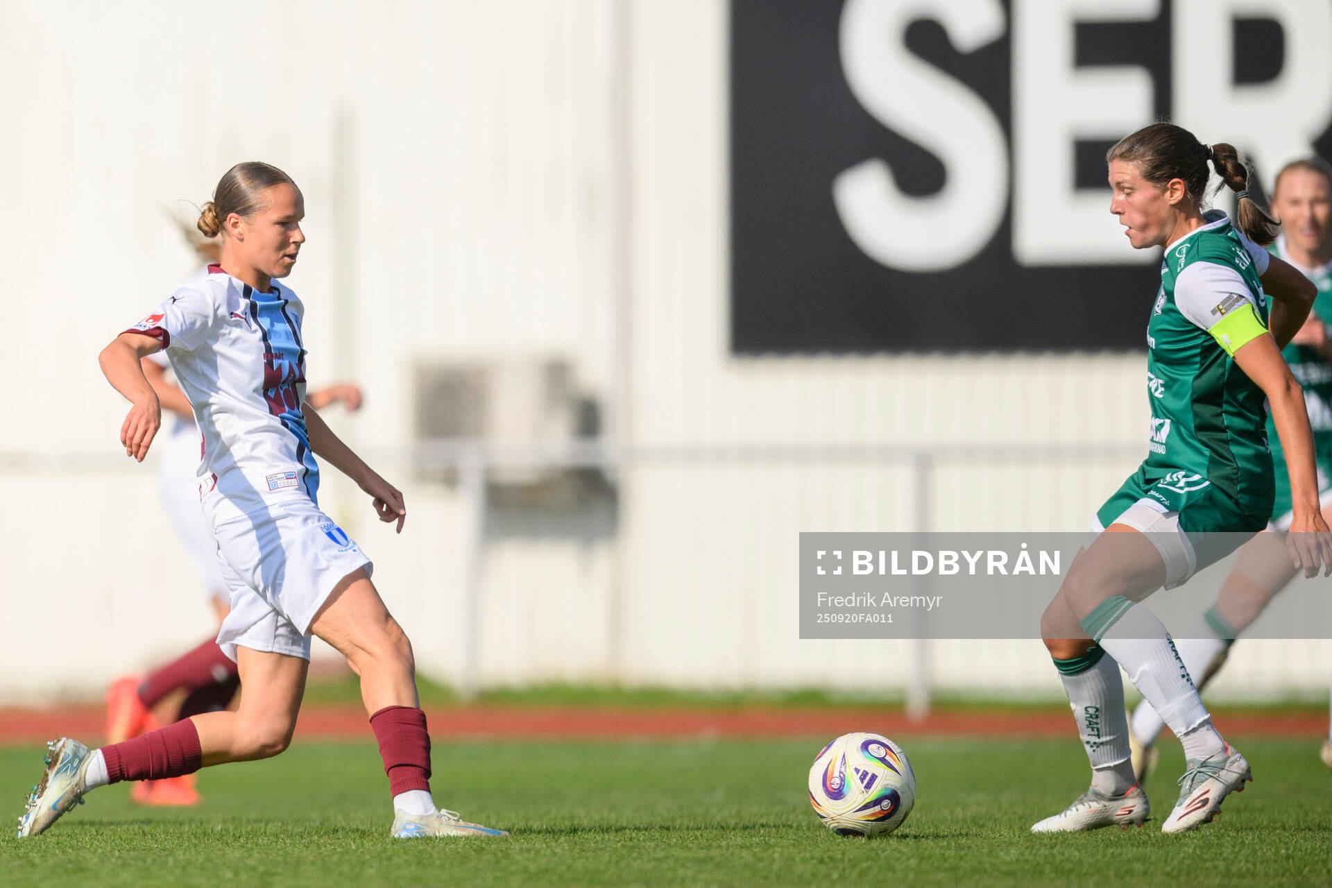 Malmö FFs Karoline Olesen och Alingsås Tove Lorén
