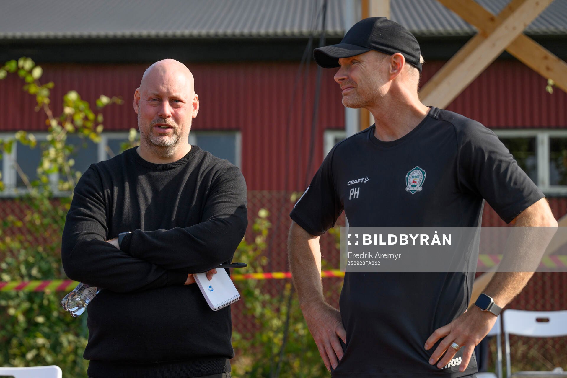 Malmö FFs tränare Jonas Valfridsson  och Alingsås