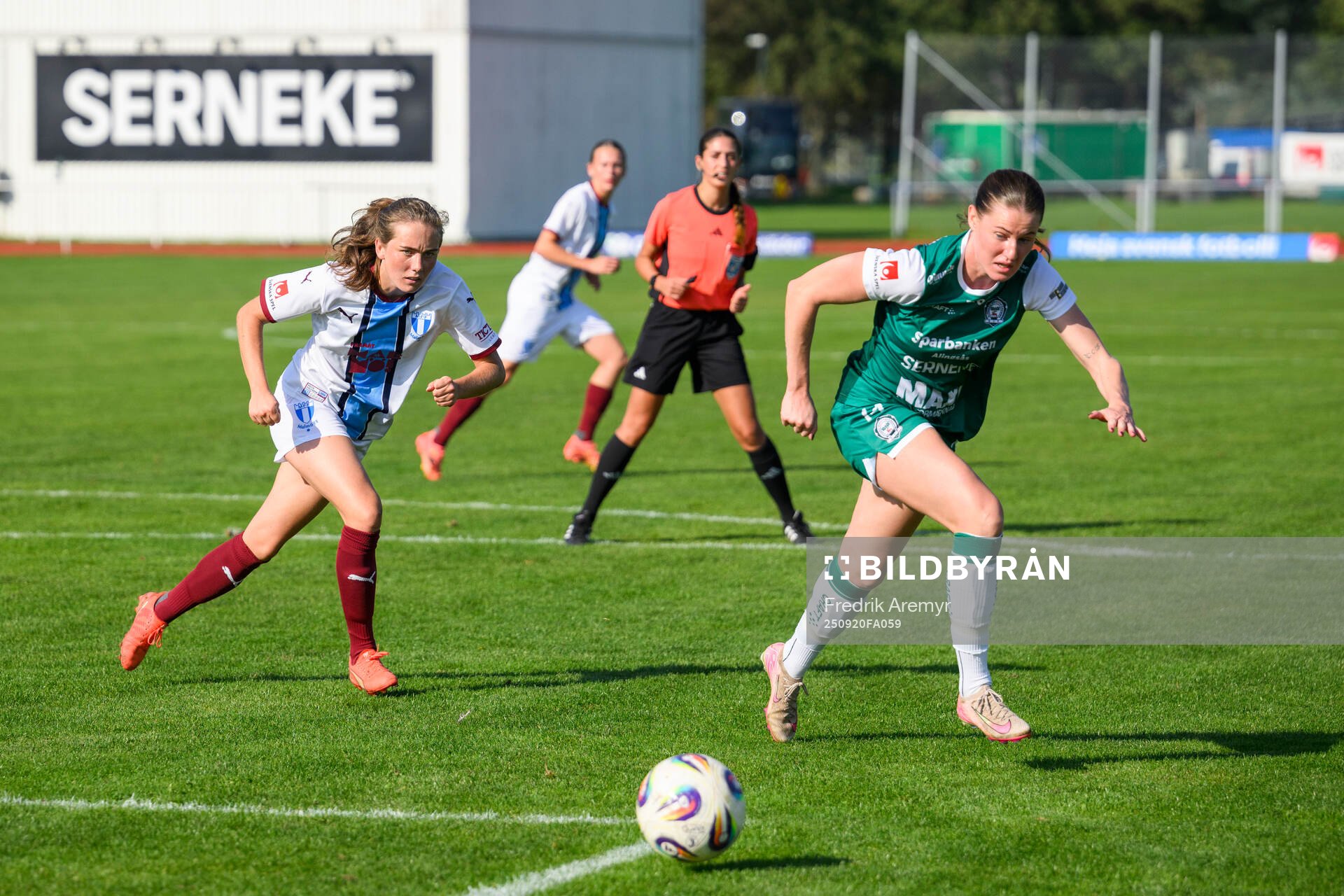 Malmö FFs Matilda Kristell och Alingsås Ina Österlind