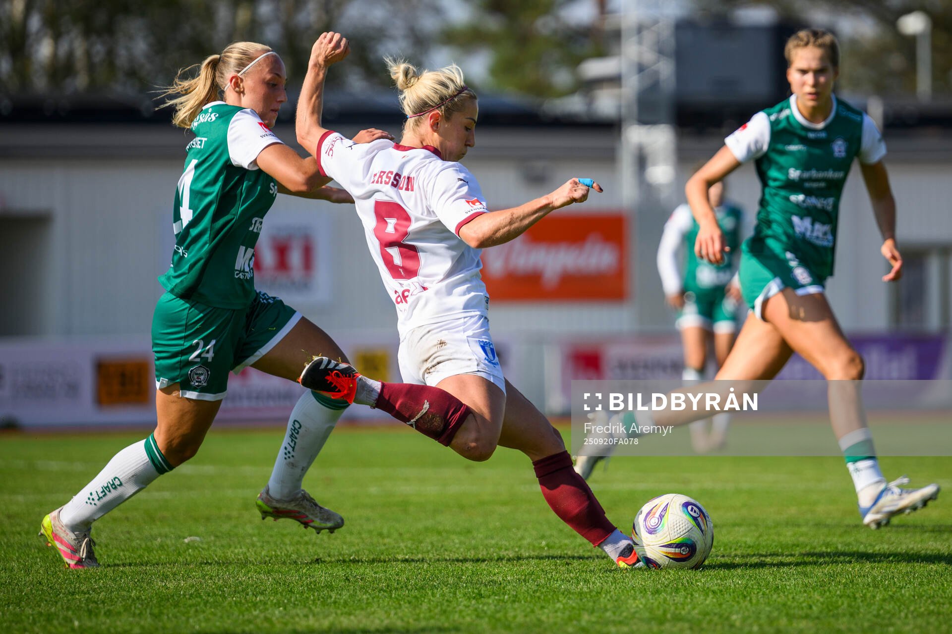 Alingsås Saga Fredgren och Malmö FFs Mia Persson