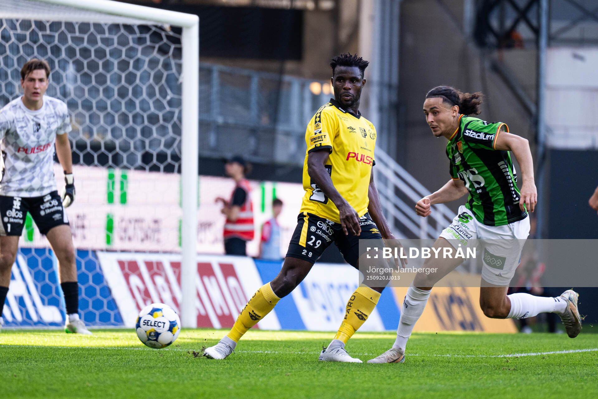 Elfsborgs Ibrahim Buhari och GAISs Amin Boudri